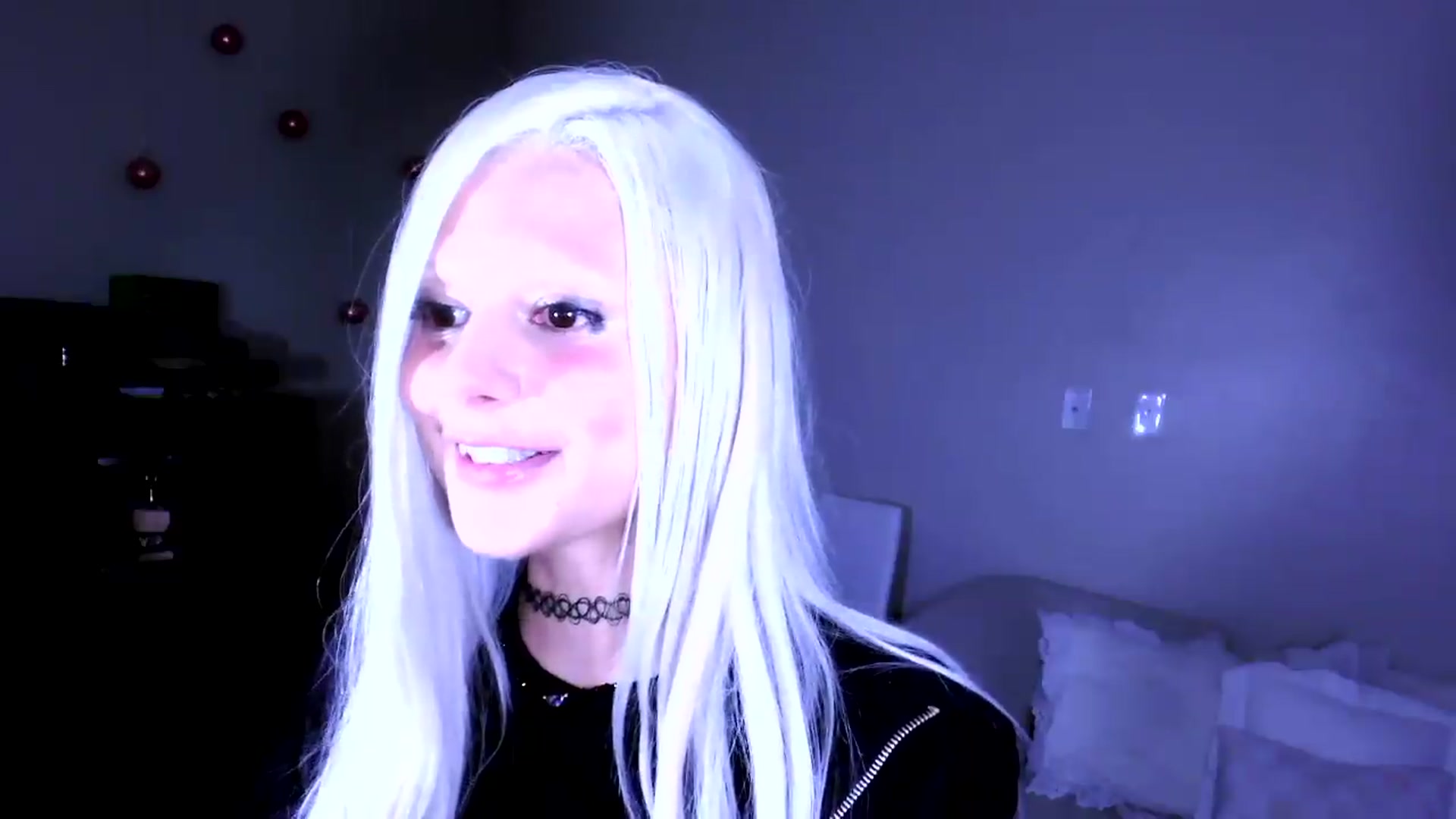 Gallery image thumbnail from Bambidoll00's myfreecams stream on, 08/25/2026, 08:33 image 2 of 20