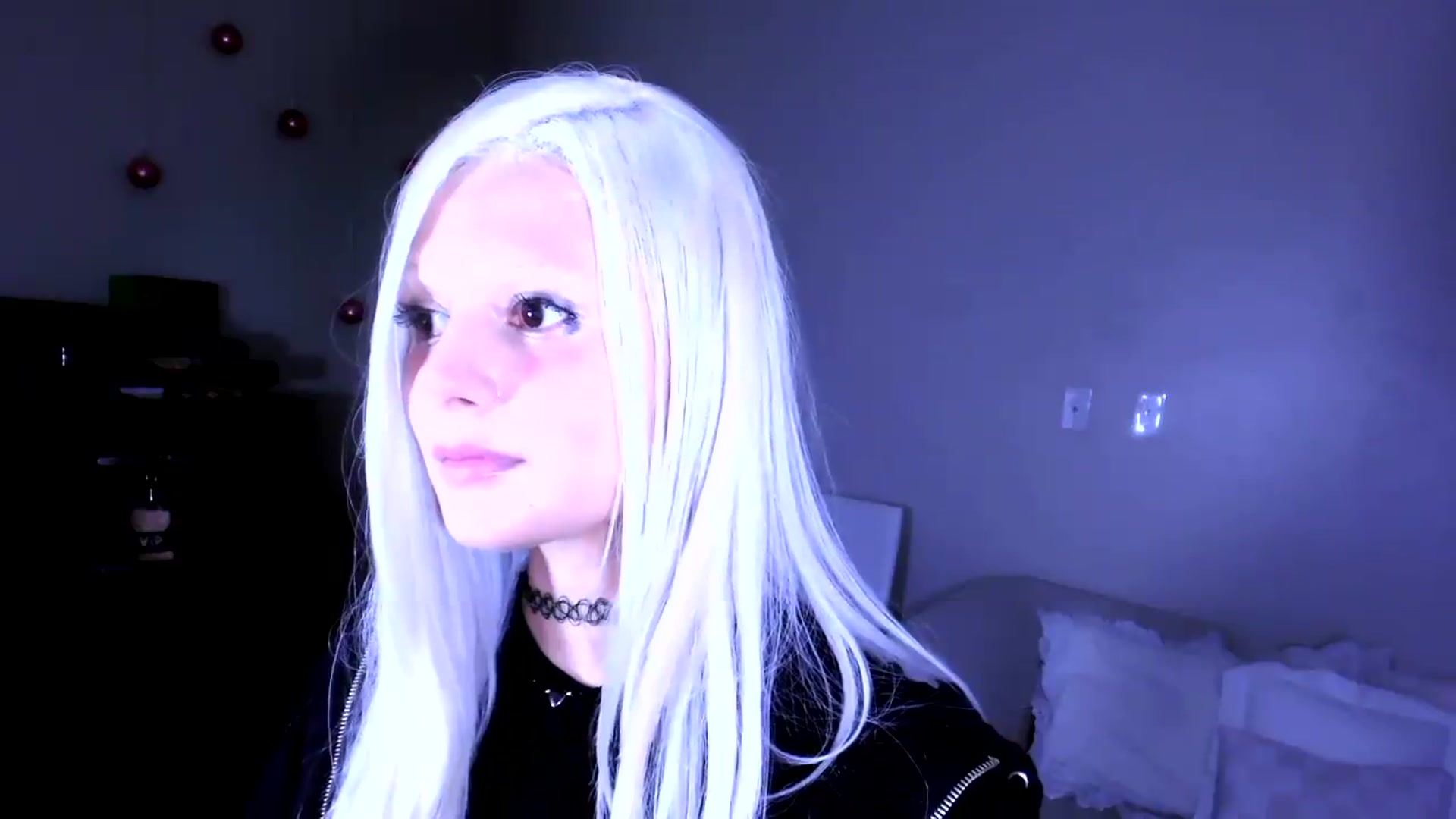 Gallery image thumbnail from Bambidoll00's myfreecams stream on, 08/25/2026, 08:33 image 4 of 20