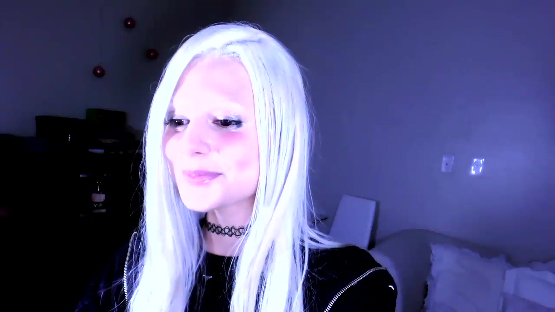 Gallery image thumbnail from Bambidoll00's myfreecams stream on, 08/25/2026, 08:33 image 18 of 20