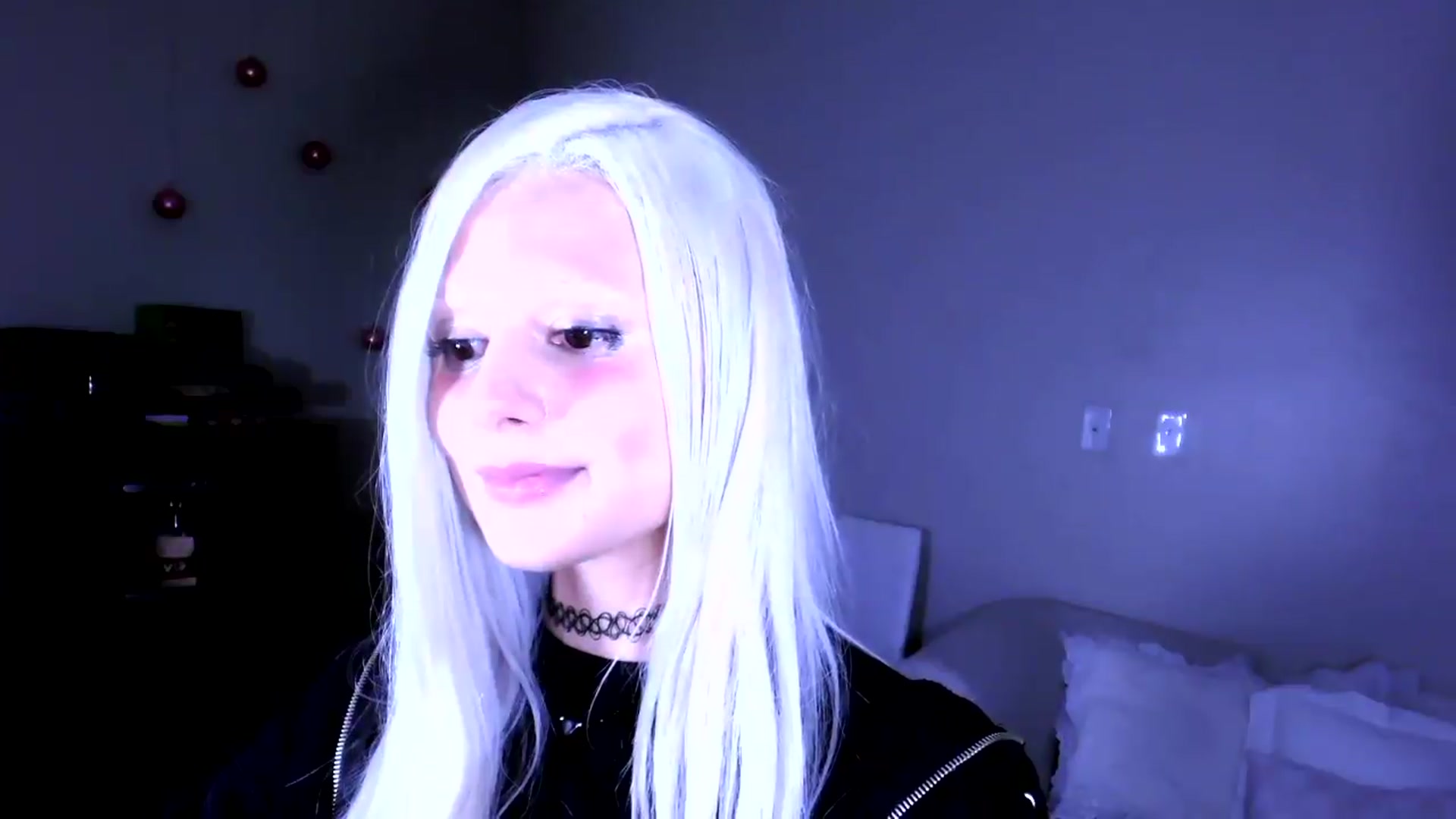 Gallery image thumbnail from Bambidoll00's myfreecams stream on, 08/25/2026, 08:33 image 10 of 20
