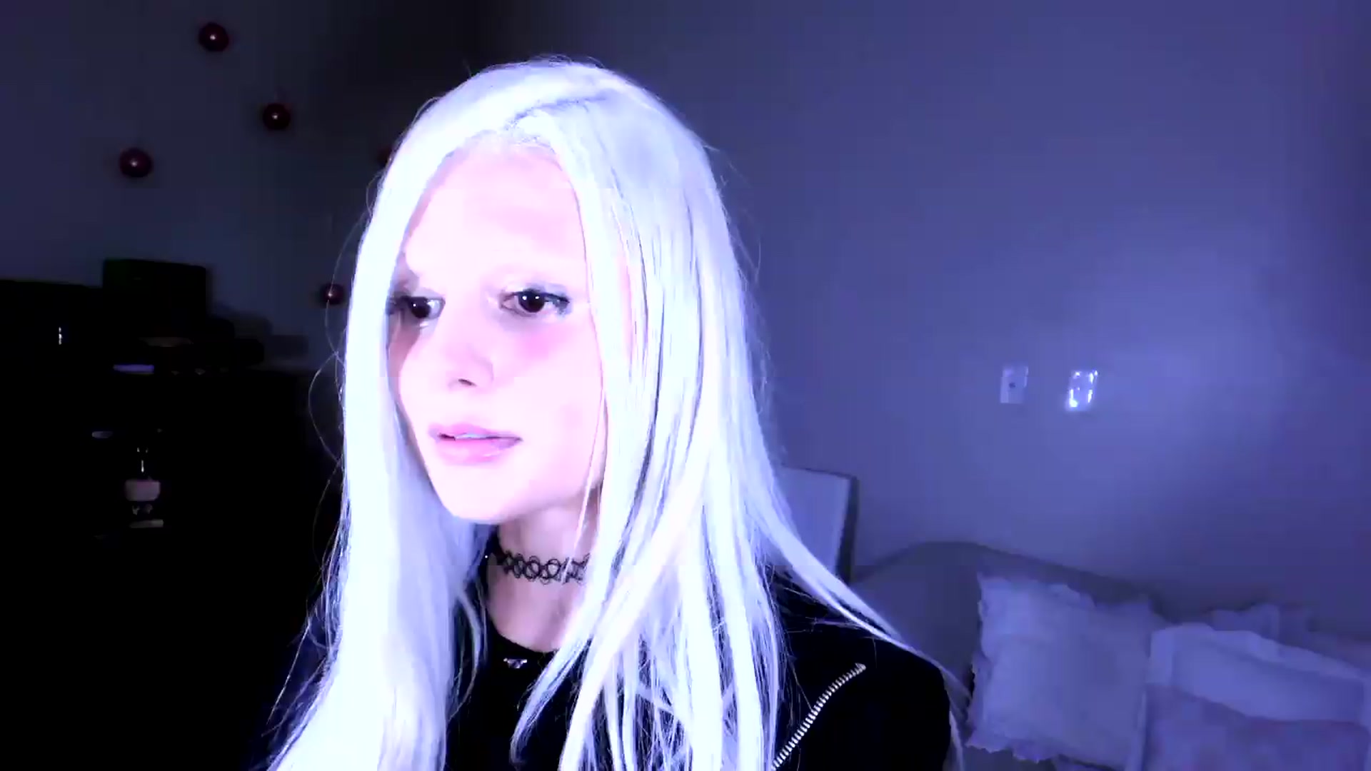 Gallery image thumbnail from Bambidoll00's myfreecams stream on, 08/25/2026, 08:33 image 1 of 20