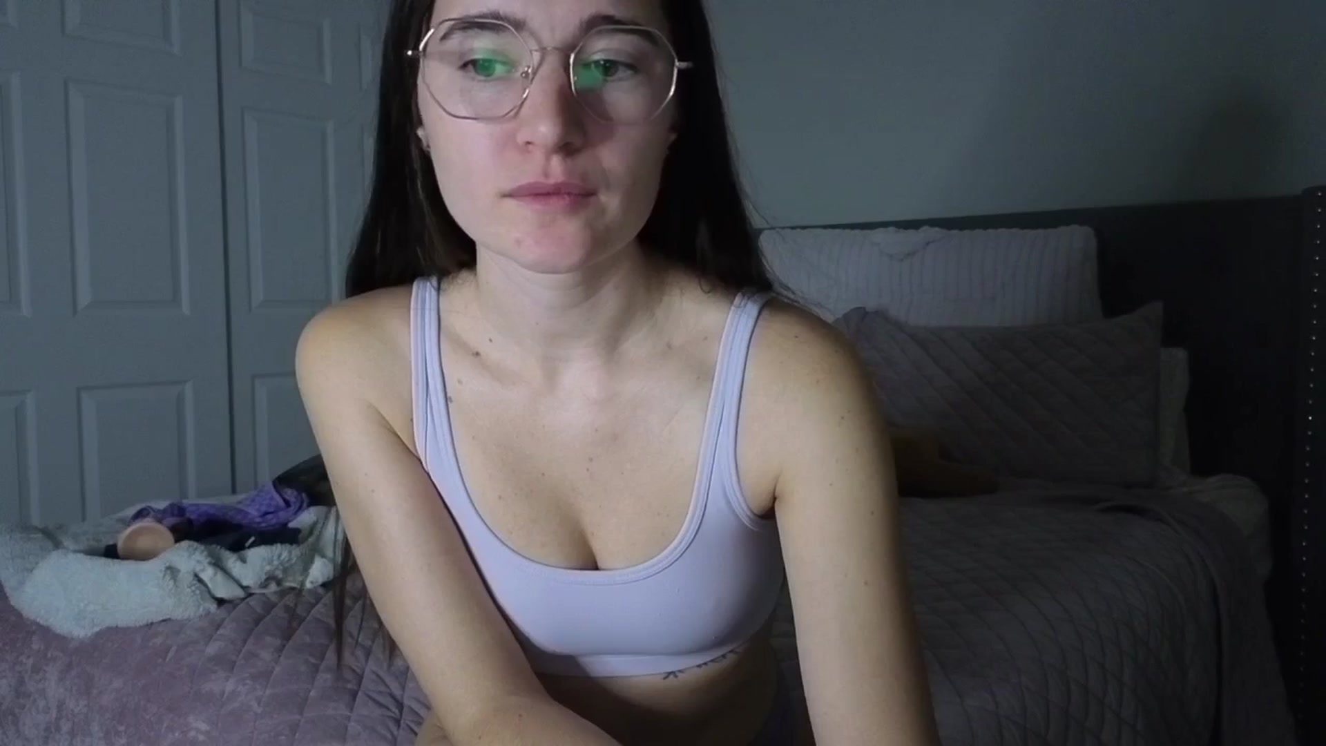 Gallery image thumbnail from Bambifarrina's myfreecams stream on, 02/25/2026, 02:25 image 5 of 20