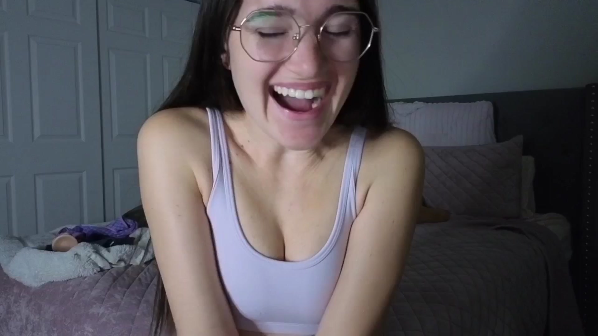 Gallery image thumbnail from Bambifarrina's myfreecams stream on, 02/25/2026, 02:25 image 9 of 20
