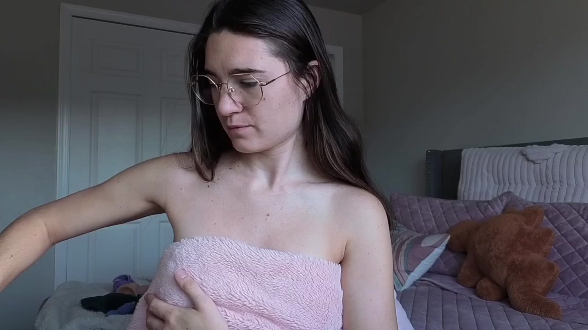 Gallery image thumbnail from Bambifarrina's myfreecams stream on, 02/25/2026, 15:08 image 6 of 20