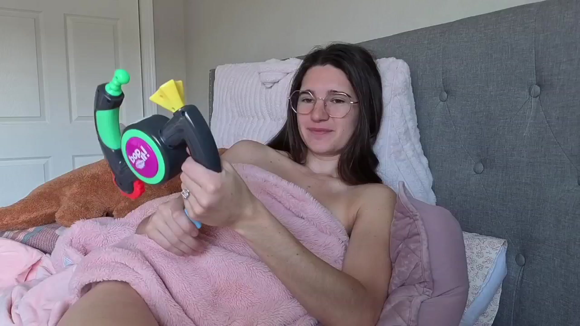 Gallery image thumbnail from Bambifarrina's myfreecams stream on, 02/25/2026, 15:34 image 16 of 20