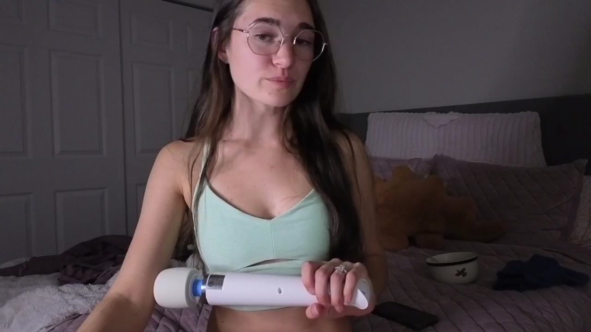 Gallery image thumbnail from Bambifarrina's myfreecams stream on, 02/27/2026, 01:33 image 4 of 20