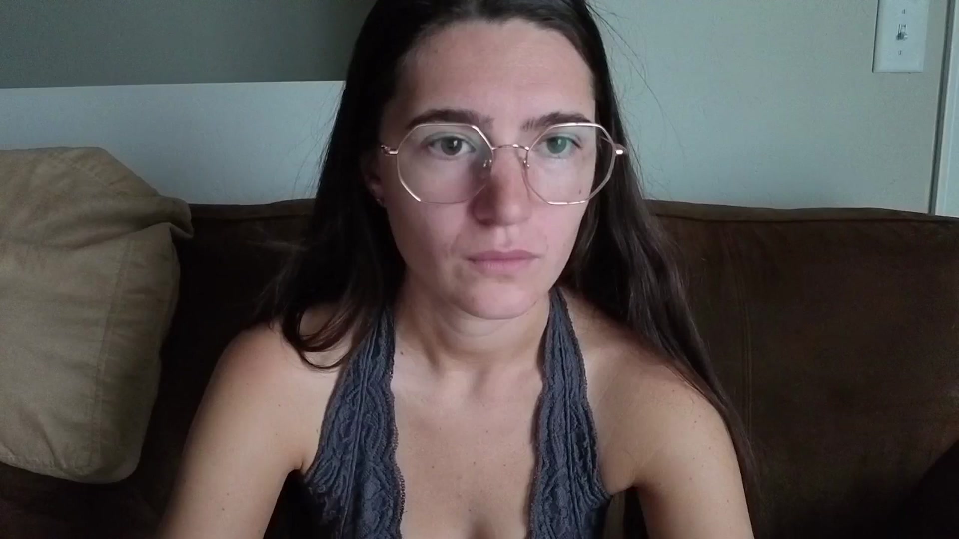 Gallery image thumbnail from Bambifarrina's myfreecams stream on, 04/27/2026, 17:29 image 19 of 20