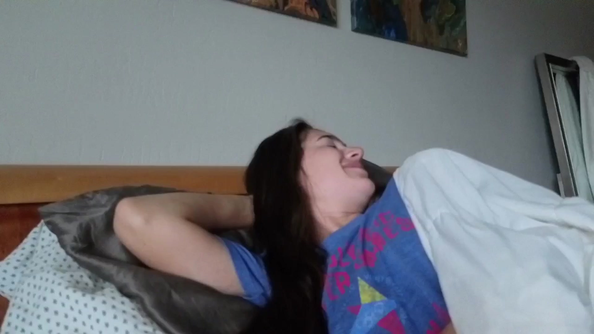 Gallery image thumbnail from Bambifarrina's myfreecams stream on, 04/29/2026, 12:28 image 1 of 20