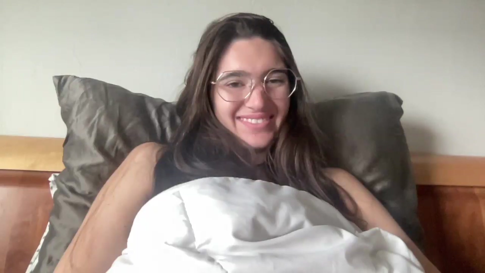Gallery image thumbnail from Bambifarrina's myfreecams stream on, 05/12/2026, 16:19 image 18 of 20