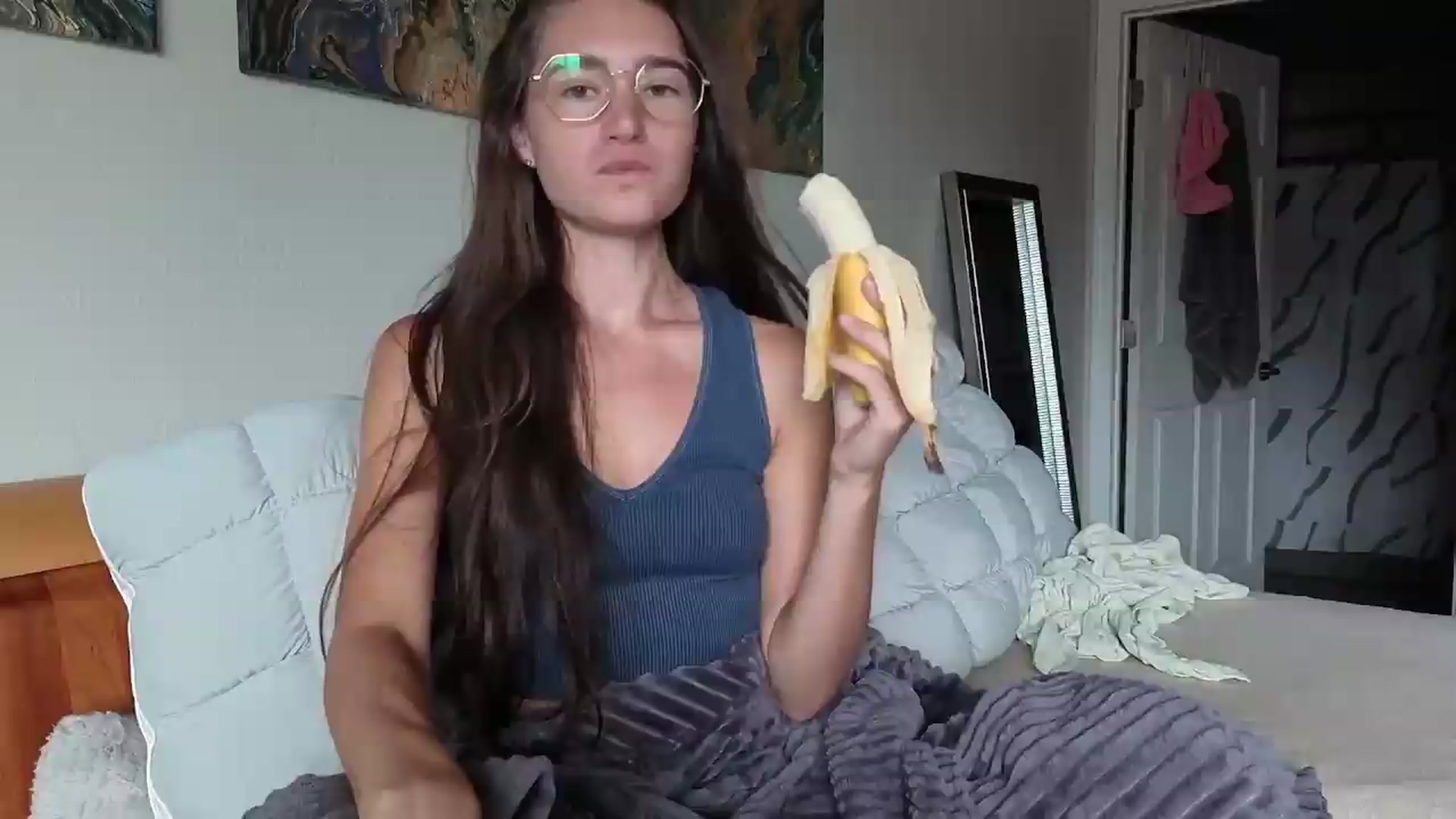 Gallery image thumbnail from Bambifarrina's myfreecams stream on, 08/01/2026, 22:45 image 18 of 20