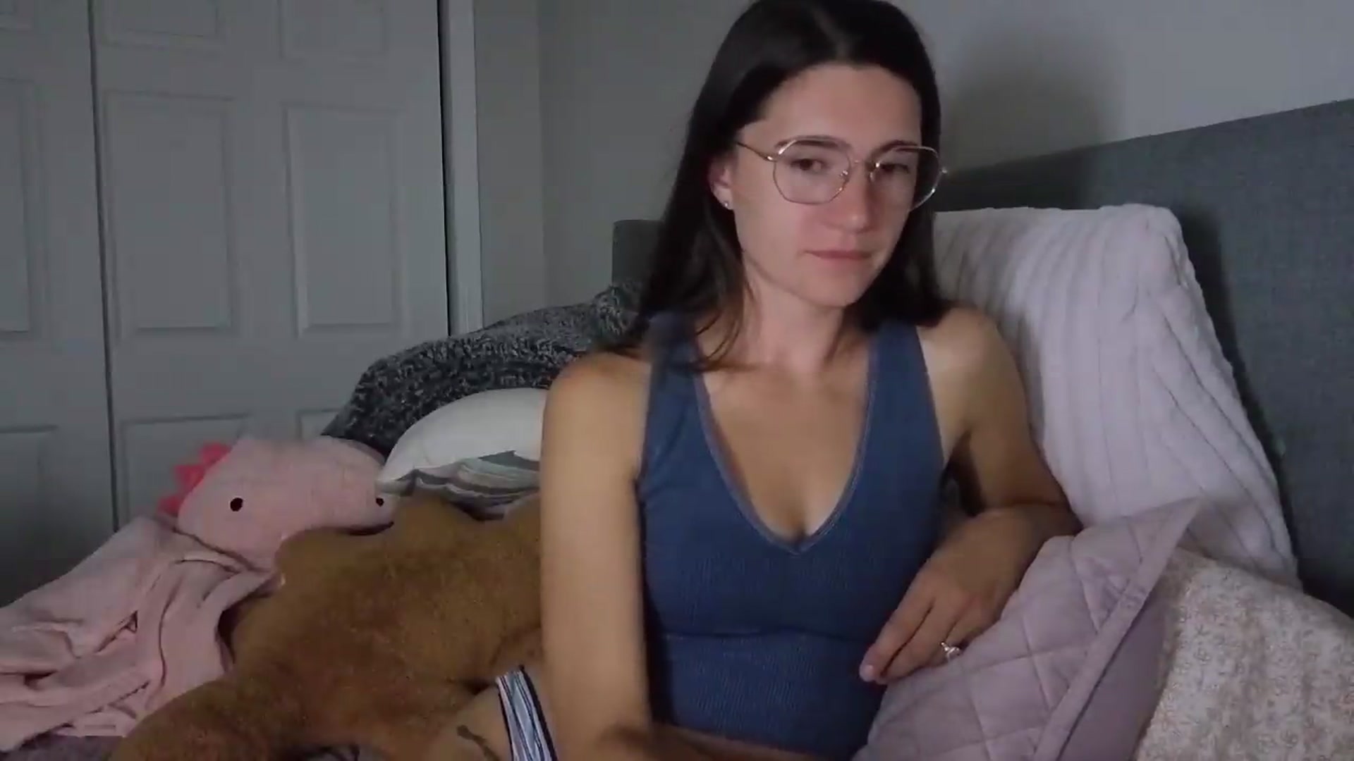 Gallery image thumbnail from Bambifarrina's myfreecams stream on, 09/09/2026, 02:49 image 16 of 20