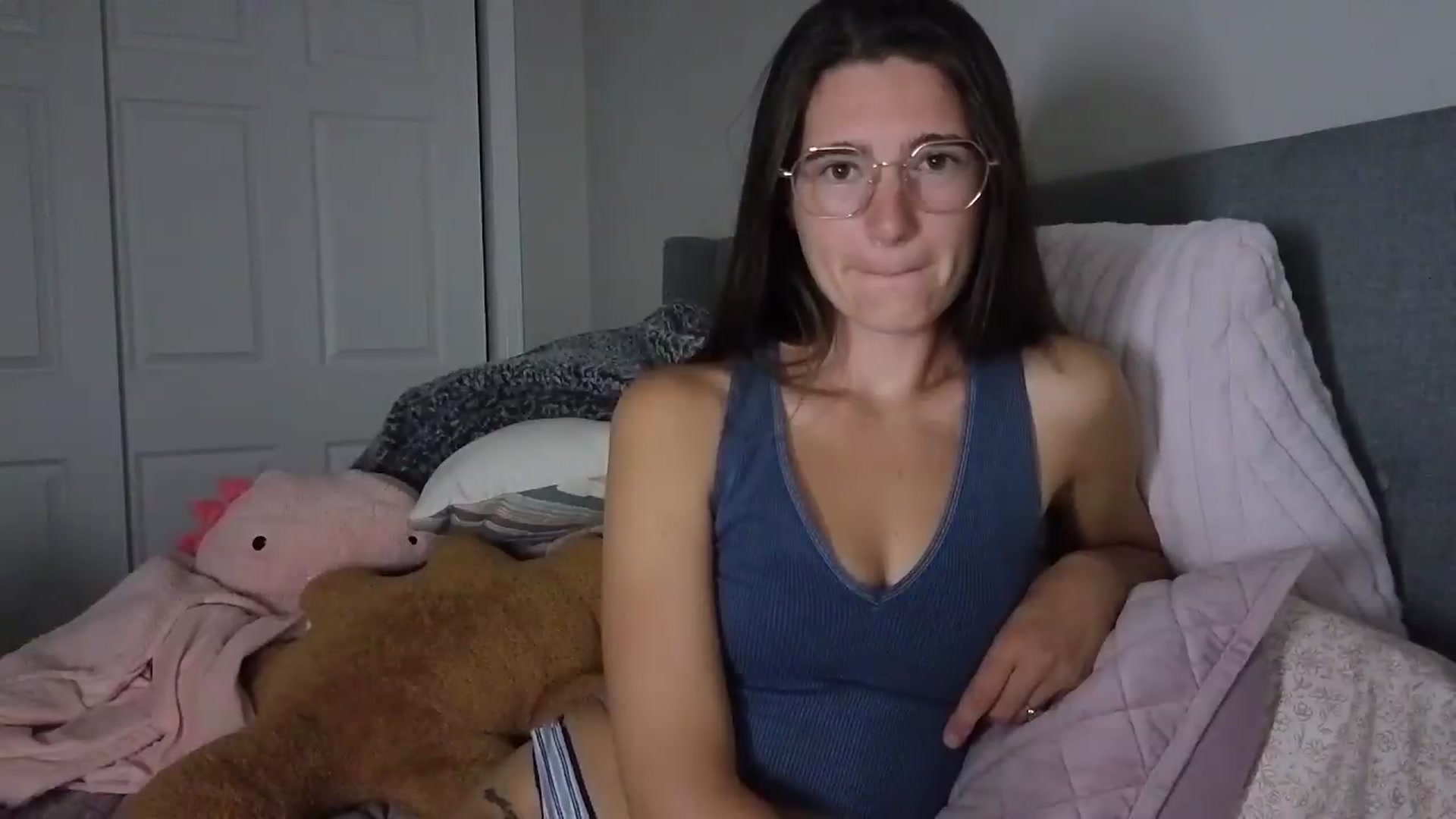 Gallery image thumbnail from Bambifarrina's myfreecams stream on, 09/09/2026, 02:49 image 14 of 20