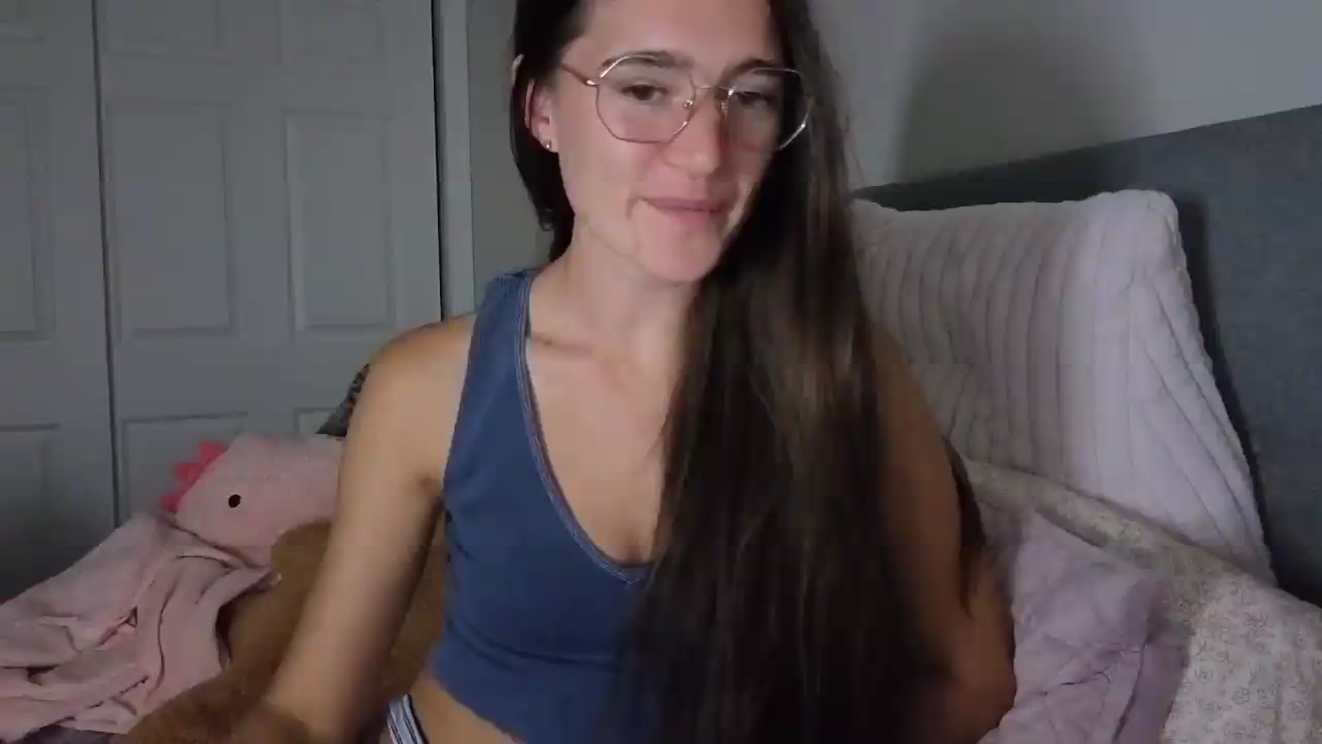 Gallery image thumbnail from Bambifarrina's myfreecams stream on, 09/09/2026, 02:49 image 11 of 20