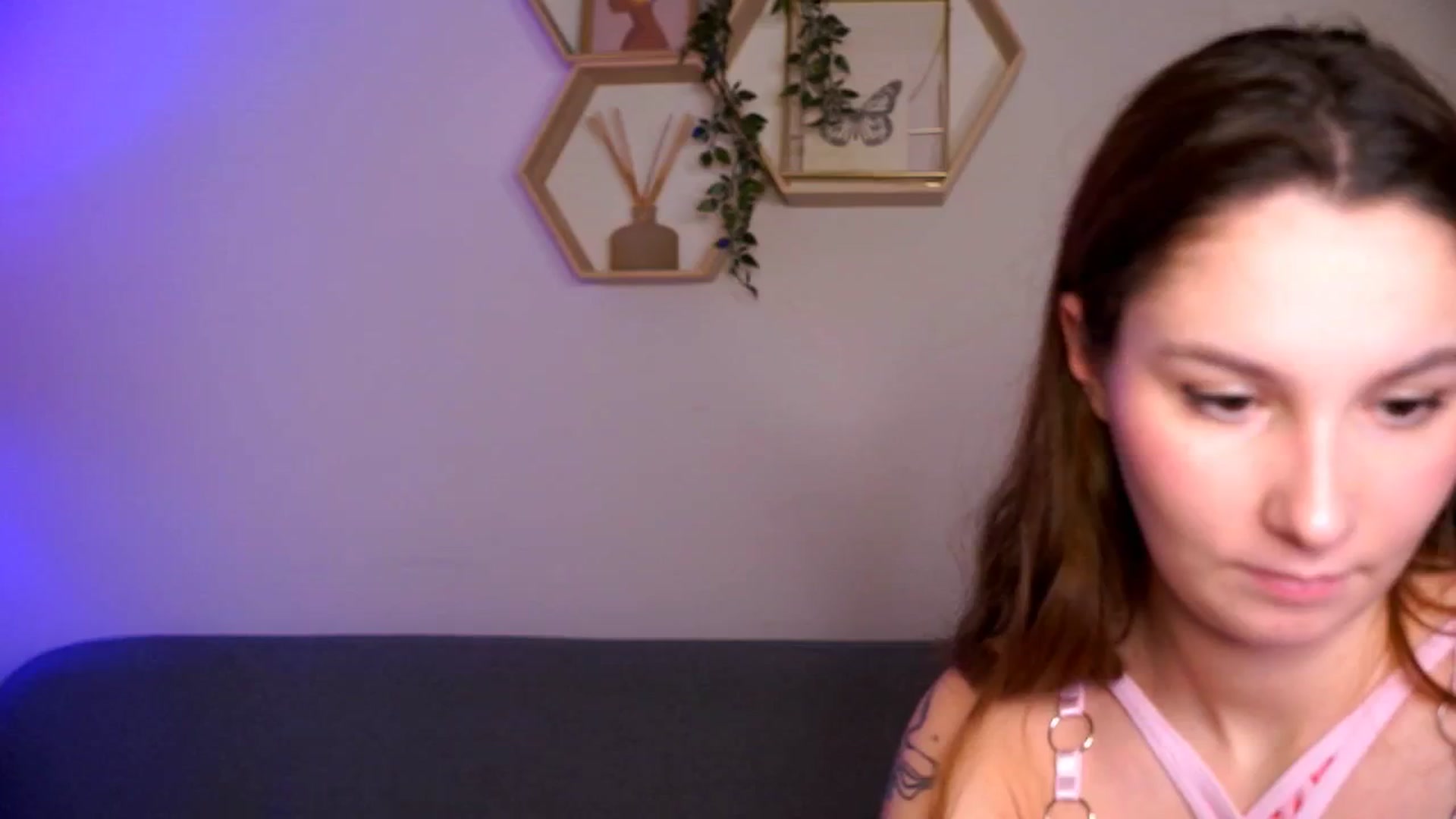 Gallery image thumbnail from BambiiQueen's myfreecams stream on, 03/01/2026, 14:59 image 17 of 20