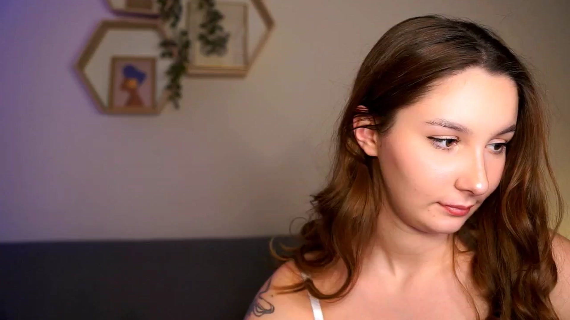 Gallery image thumbnail from BambiiQueen's myfreecams stream on, 03/07/2026, 18:12 image 13 of 20