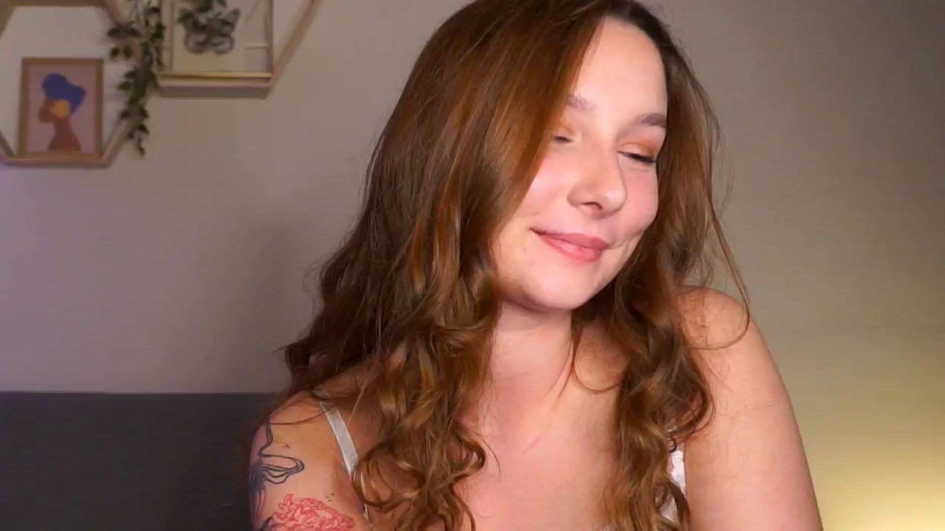 Gallery image thumbnail from BambiiQueen's myfreecams stream on, 03/11/2026, 19:31 image 6 of 20