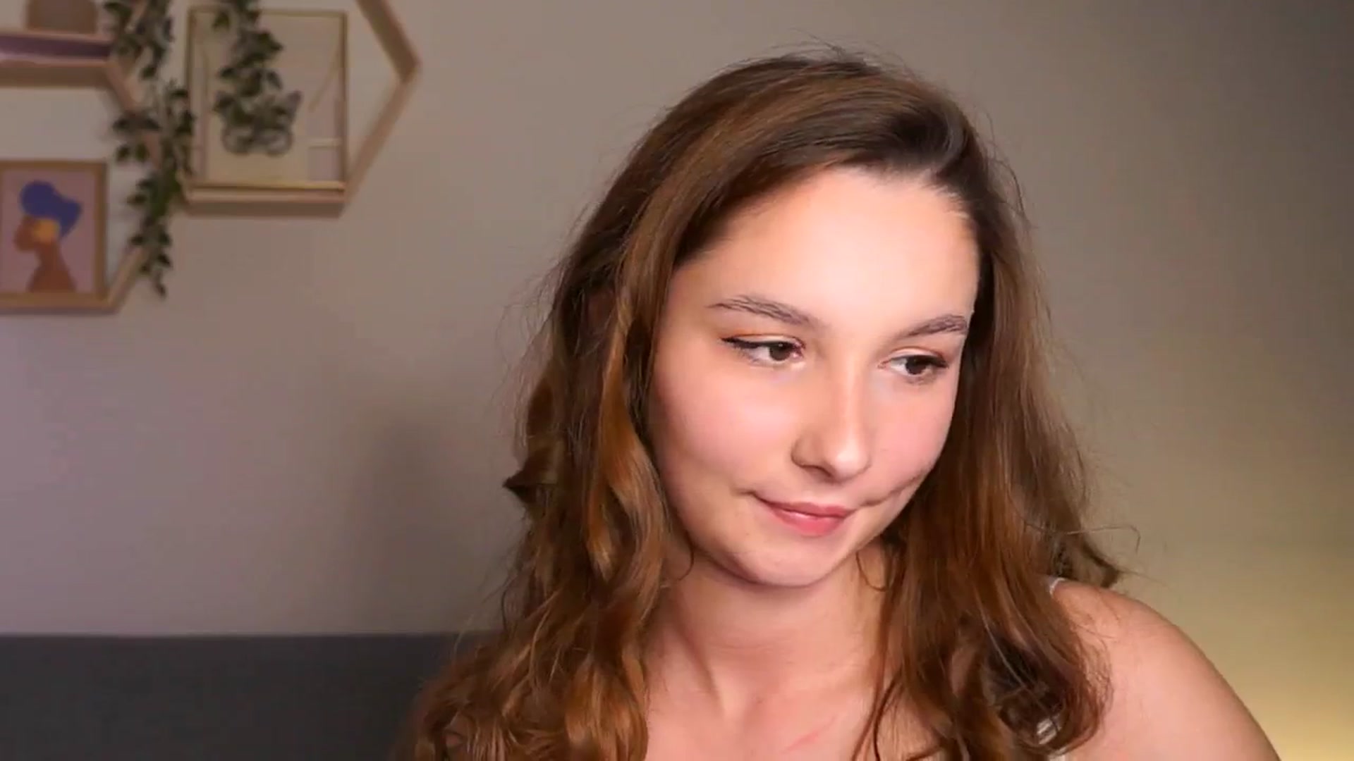 Gallery image thumbnail from BambiiQueen's myfreecams stream on, 03/11/2026, 19:31 image 15 of 20