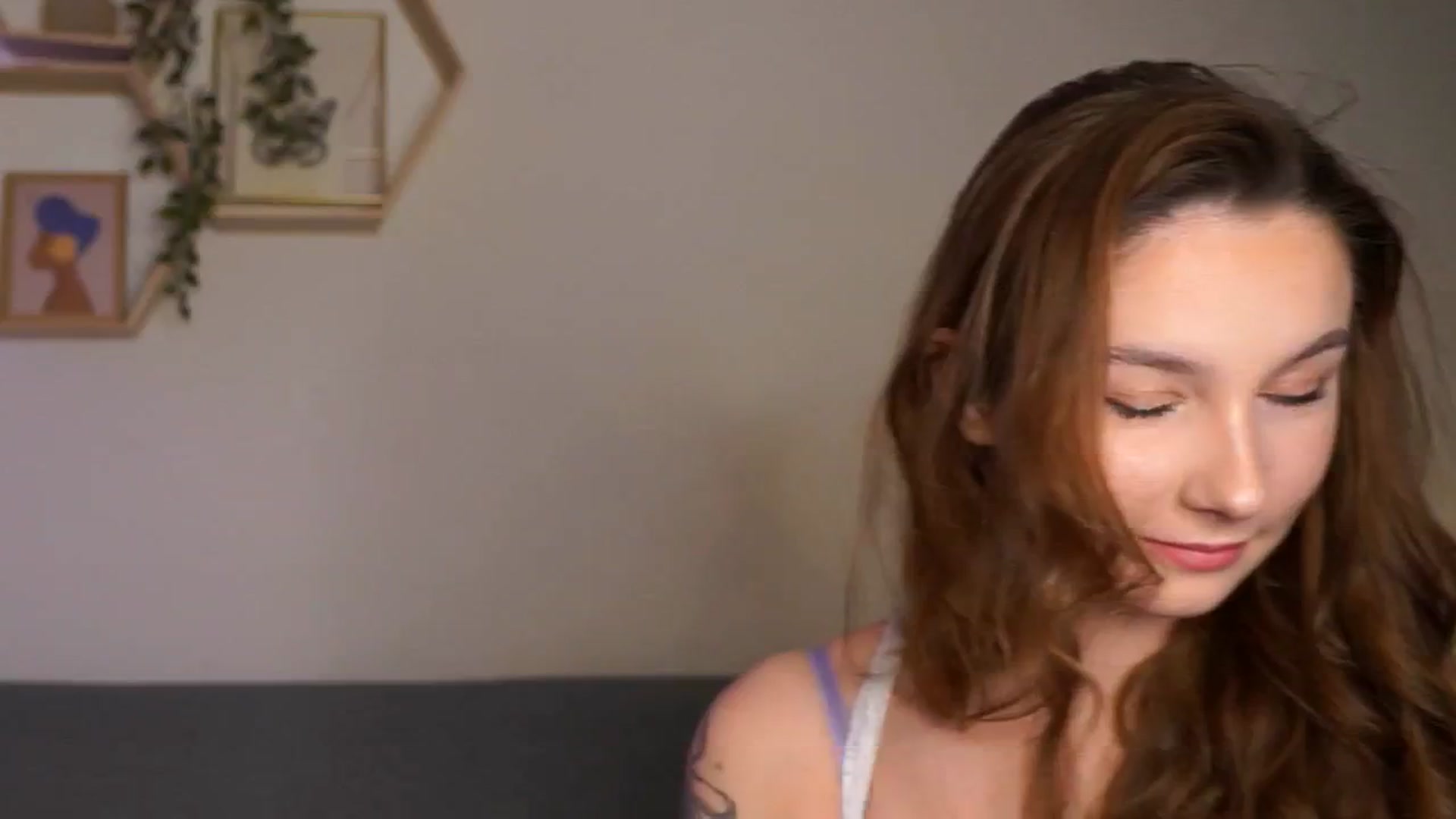 Gallery image thumbnail from BambiiQueen's myfreecams stream on, 03/13/2026, 18:17 image 19 of 20