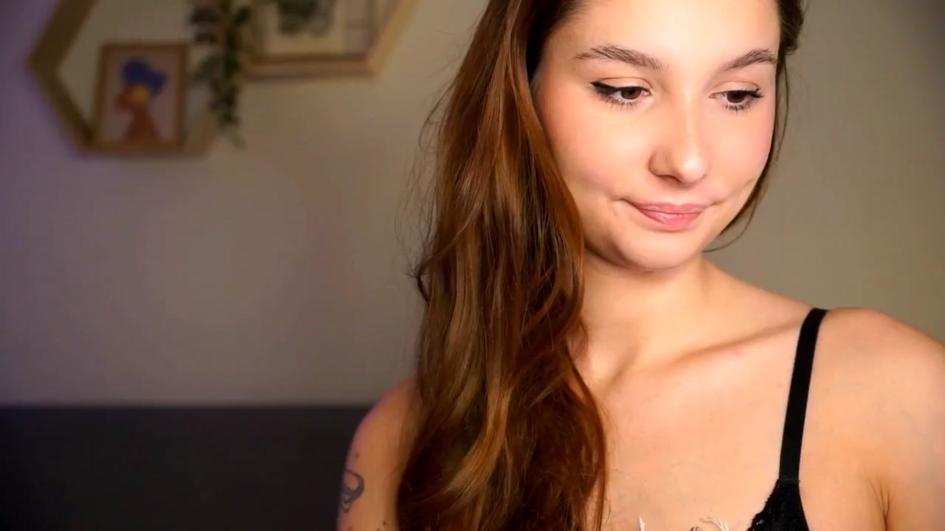 Gallery image thumbnail from BambiiQueen's myfreecams stream on, 03/18/2026, 11:39 image 13 of 20