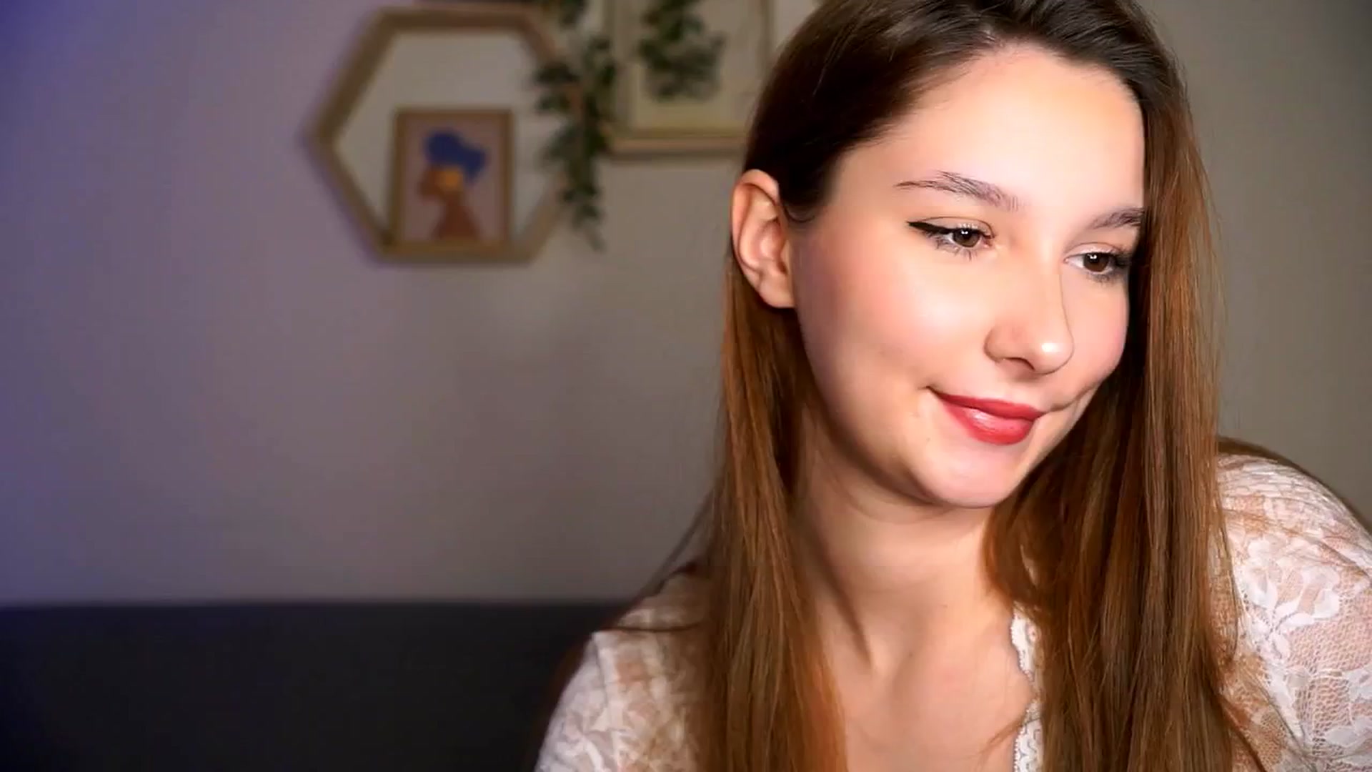 Gallery image thumbnail from BambiiQueen's myfreecams stream on, 03/19/2026, 13:05 image 15 of 20