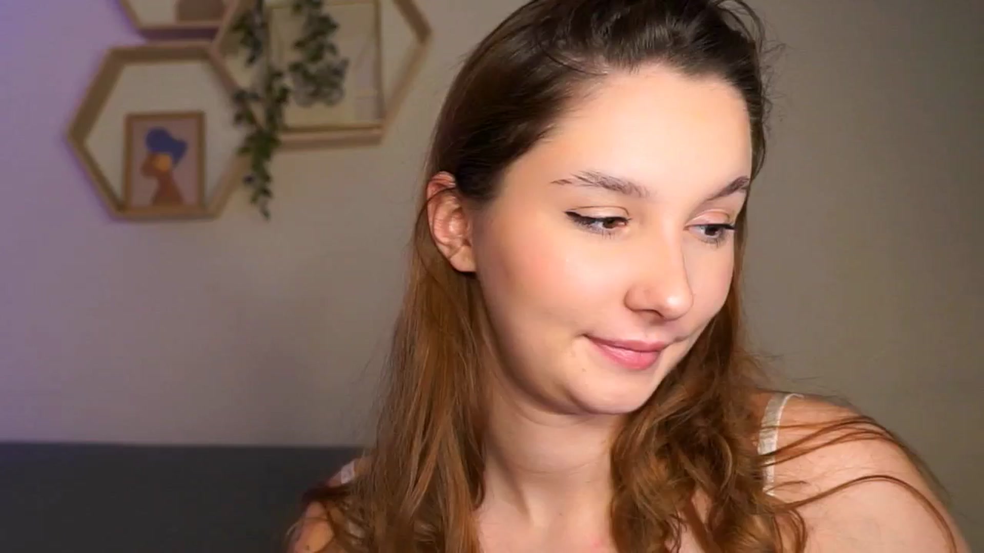 Gallery image thumbnail from BambiiQueen's myfreecams stream on, 03/22/2026, 15:19 image 18 of 20