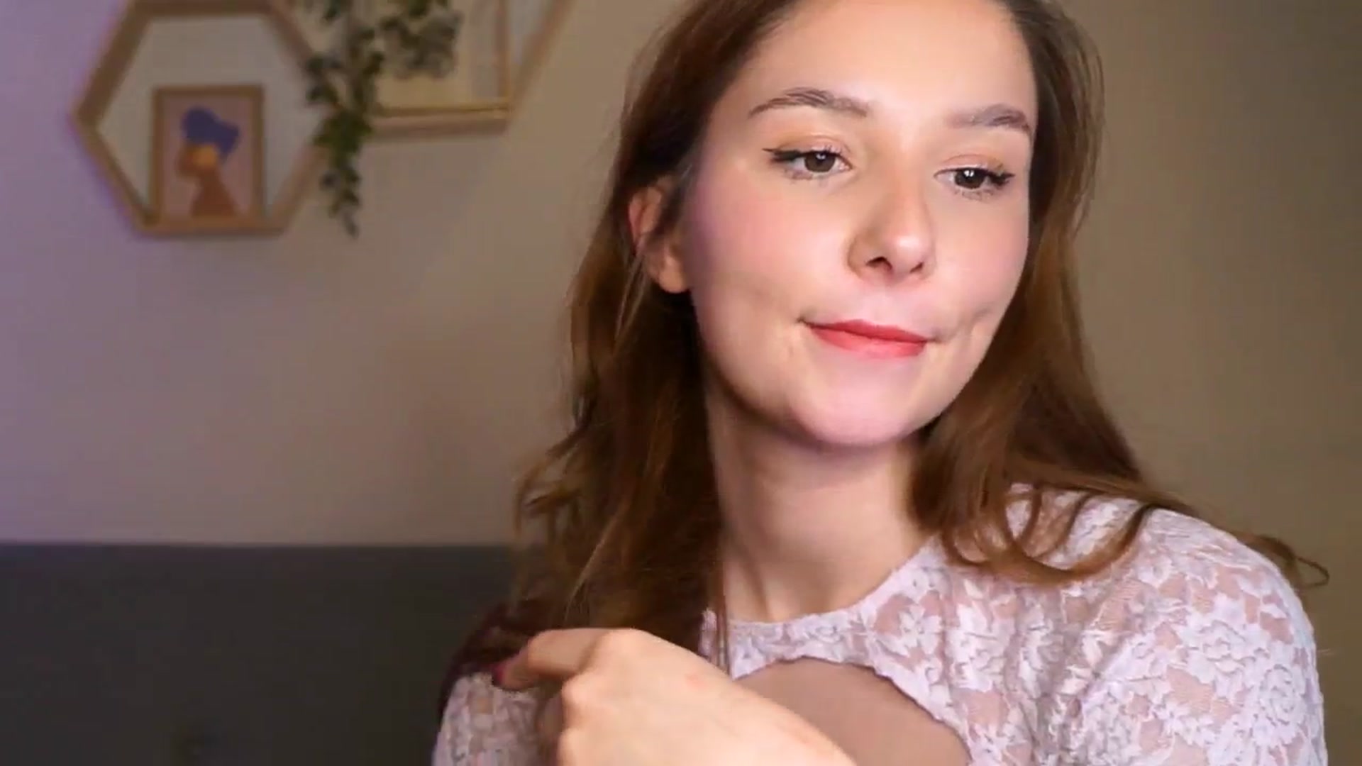 Gallery image thumbnail from BambiiQueen's myfreecams stream on, 03/26/2026, 21:10 image 17 of 20
