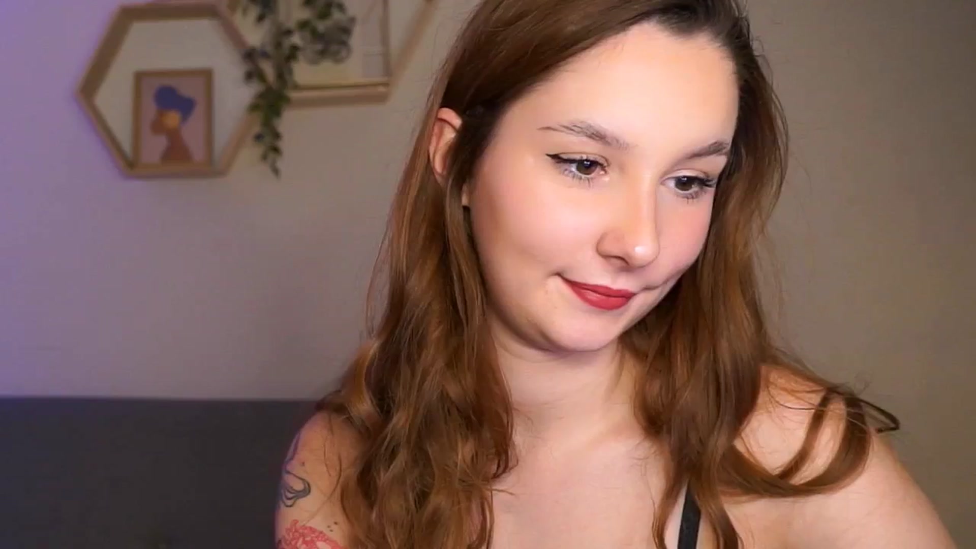 Gallery image thumbnail from BambiiQueen's myfreecams stream on, 03/27/2026, 21:23 image 11 of 20