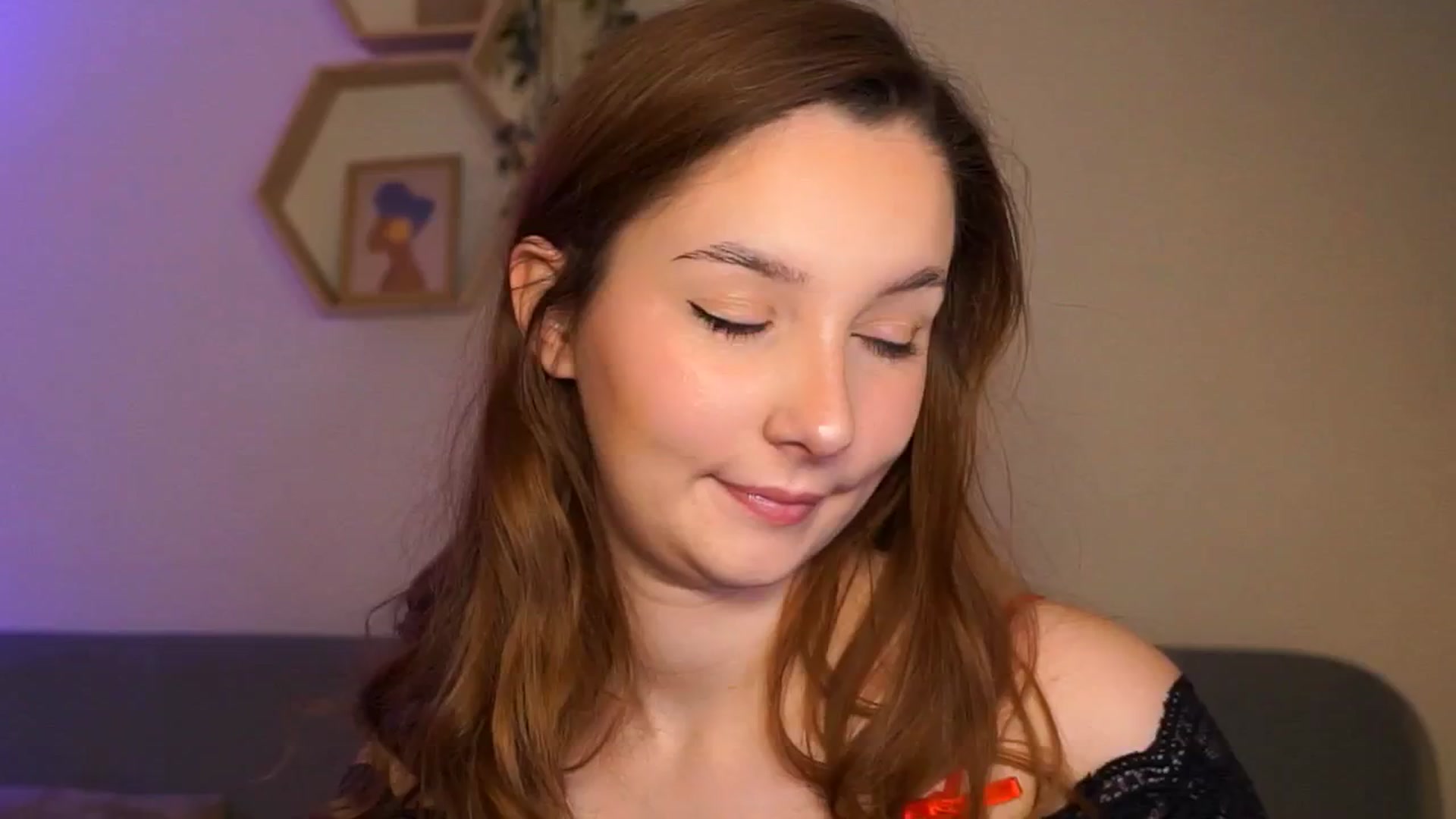 Gallery image thumbnail from BambiiQueen's myfreecams stream on, 03/28/2026, 13:08 image 4 of 20