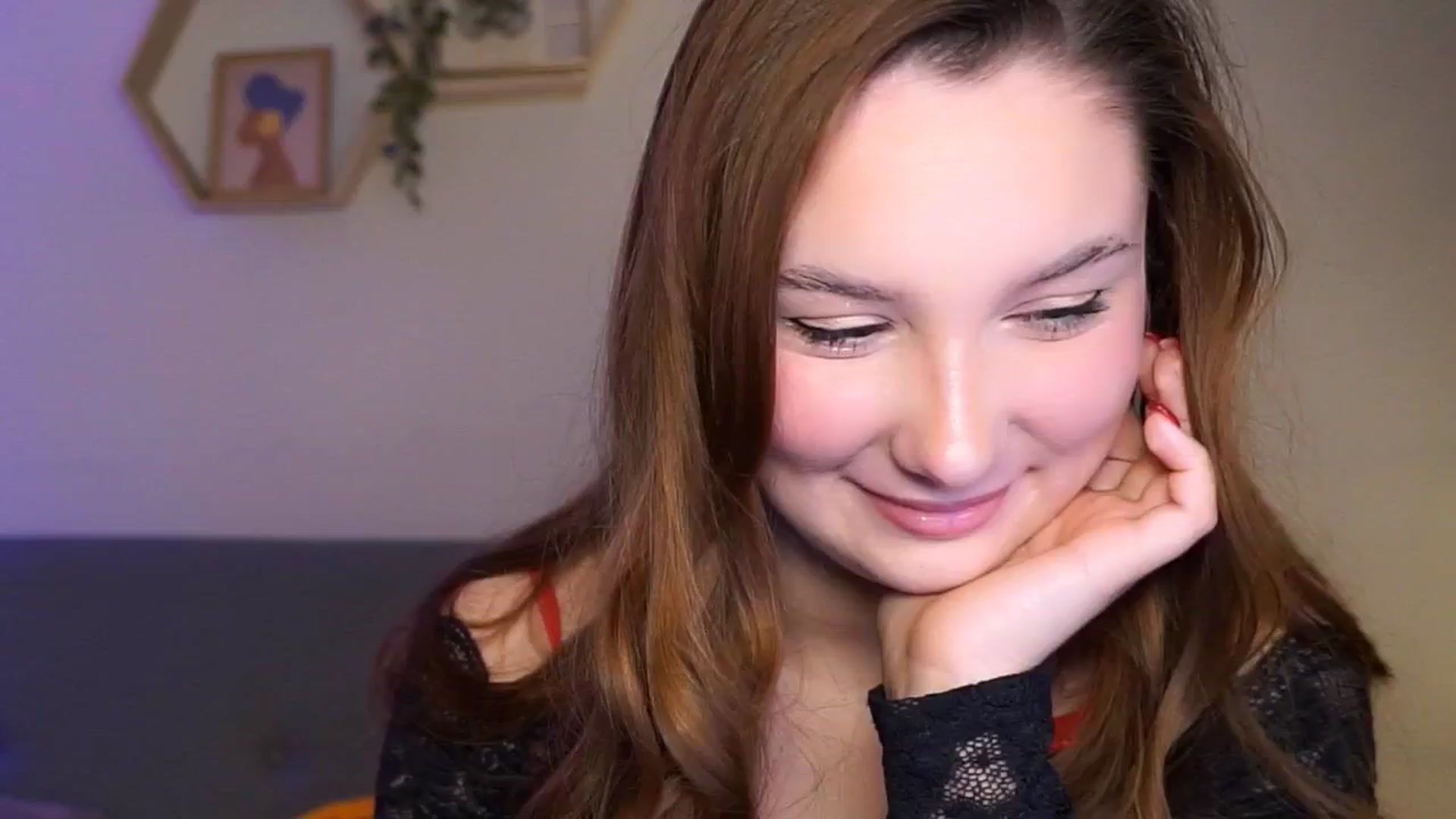 Gallery image thumbnail from BambiiQueen's myfreecams stream on, 03/28/2026, 13:08 image 12 of 20