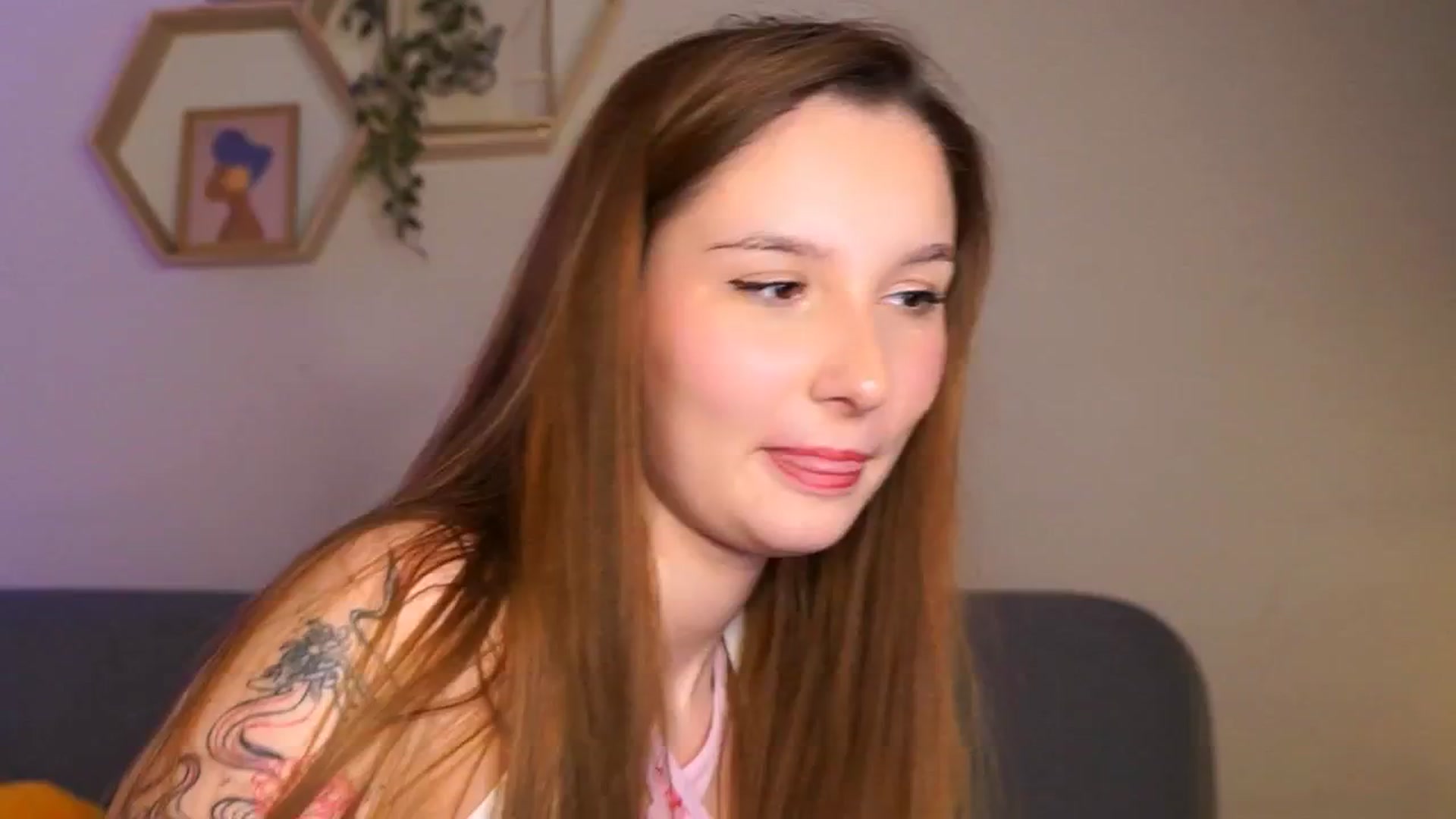 Gallery image thumbnail from BambiiQueen's myfreecams stream on, 03/29/2026, 17:14 image 2 of 20