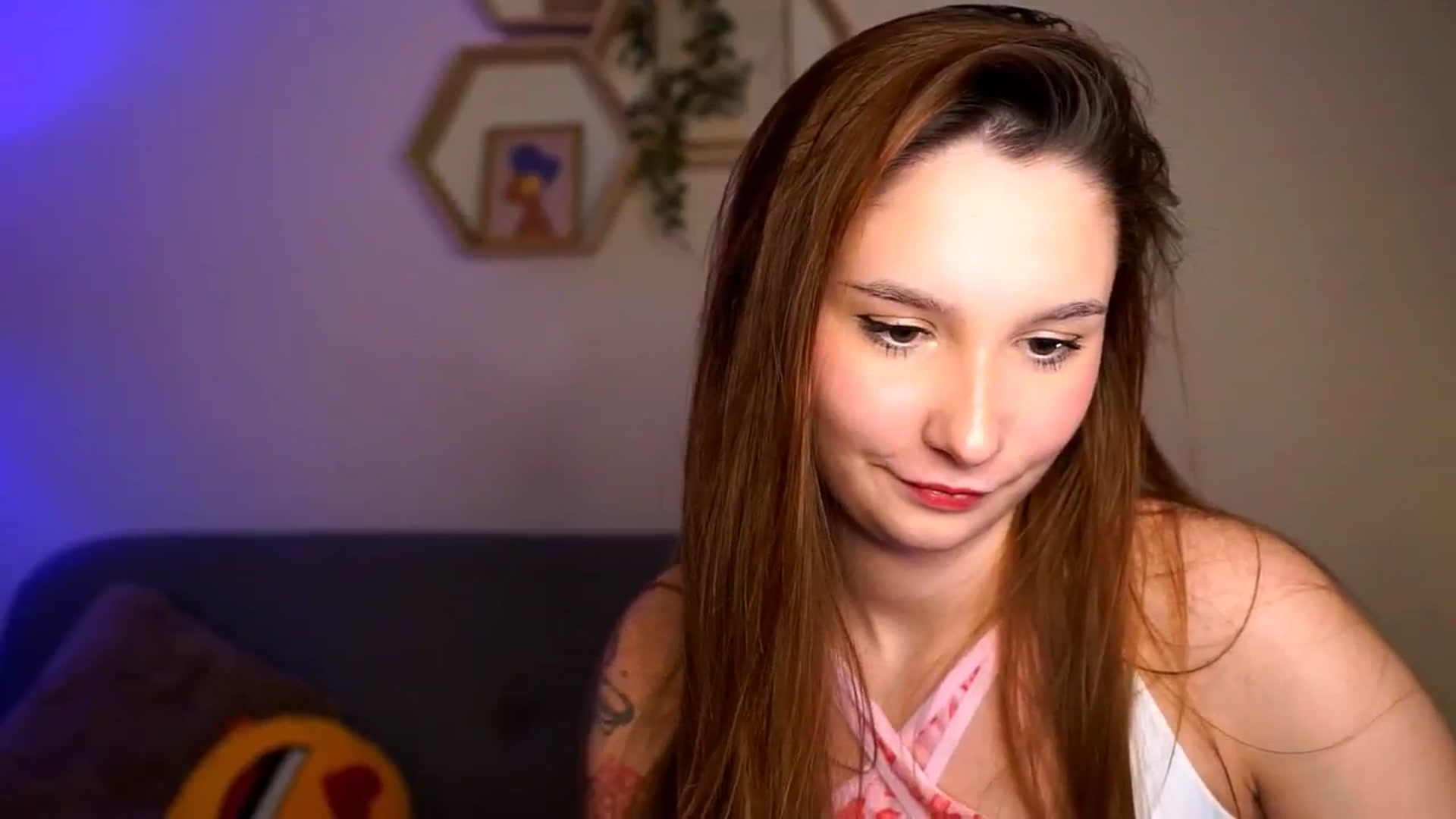 Gallery image thumbnail from BambiiQueen's myfreecams stream on, 03/29/2026, 19:36 image 11 of 20