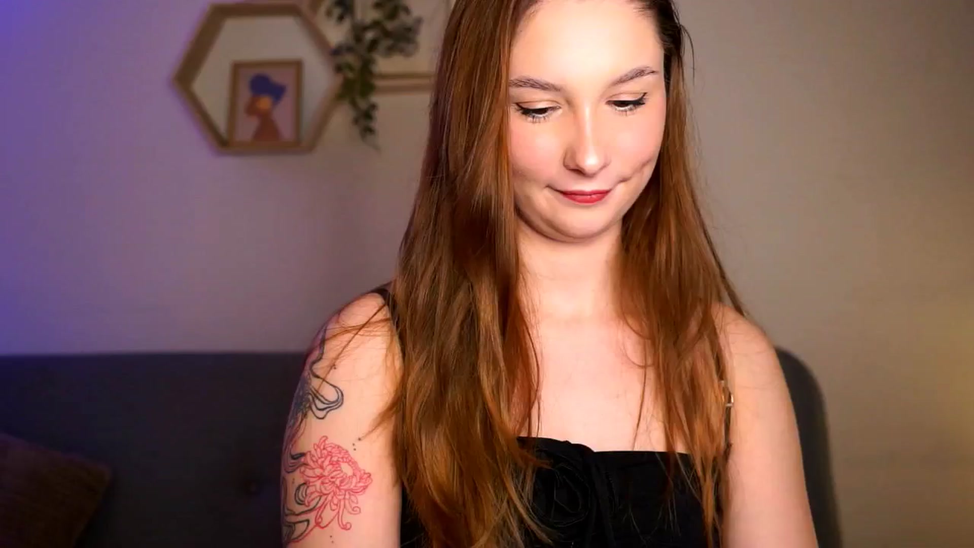 Gallery image thumbnail from BambiiQueen's myfreecams stream on, 03/30/2026, 17:44 image 6 of 20