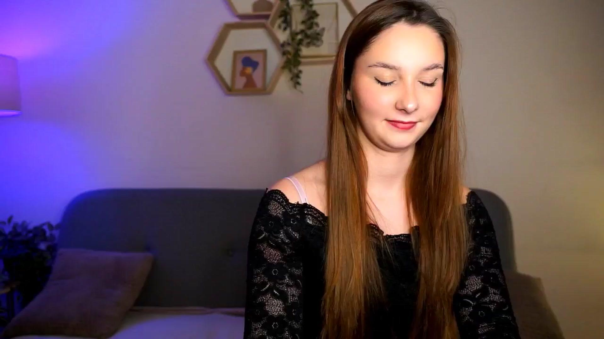 Gallery image thumbnail from BambiiQueen's myfreecams stream on, 03/31/2026, 20:05 image 11 of 20