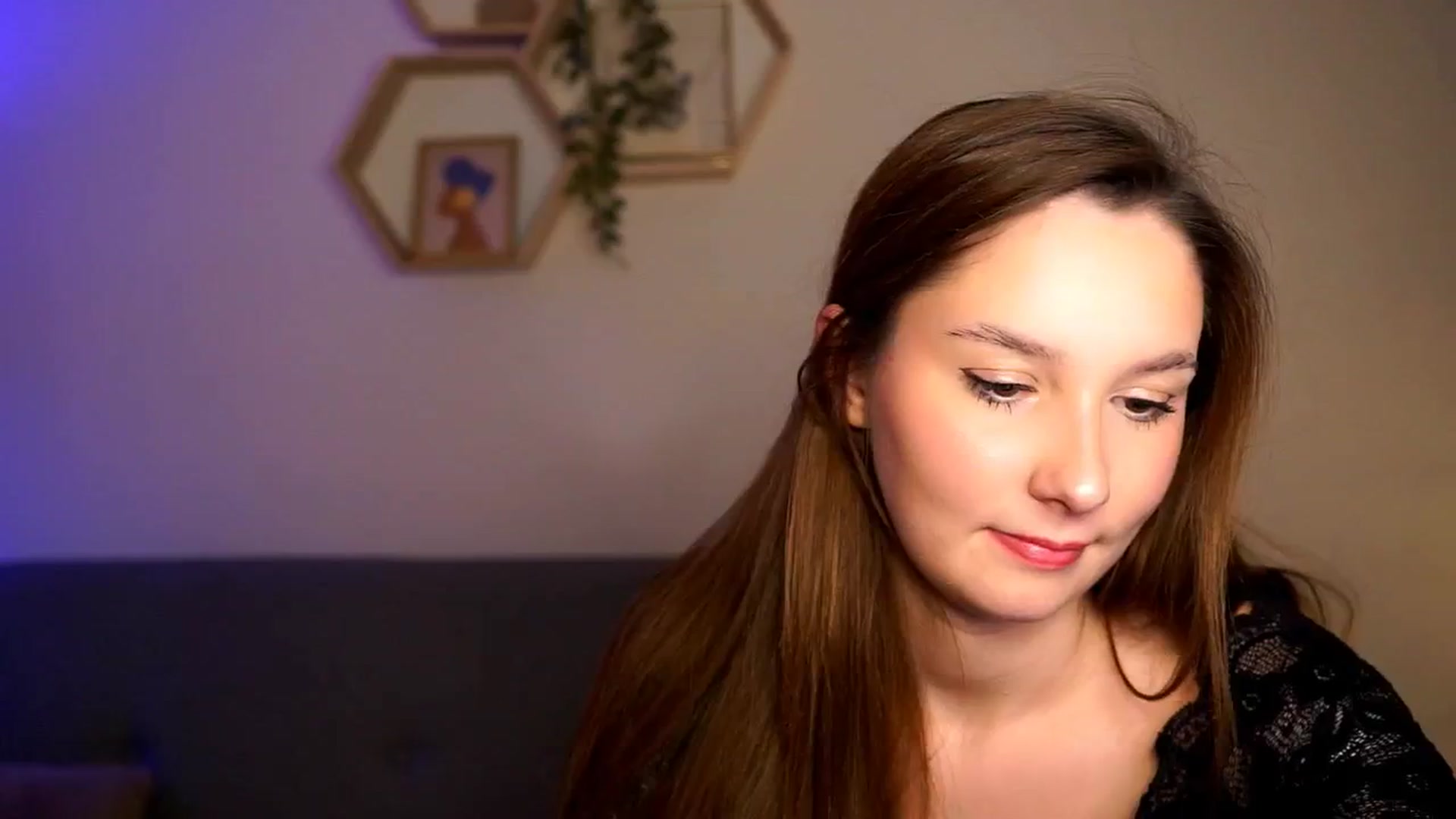 Gallery image thumbnail from BambiiQueen's myfreecams stream on, 03/31/2026, 20:56 image 15 of 20