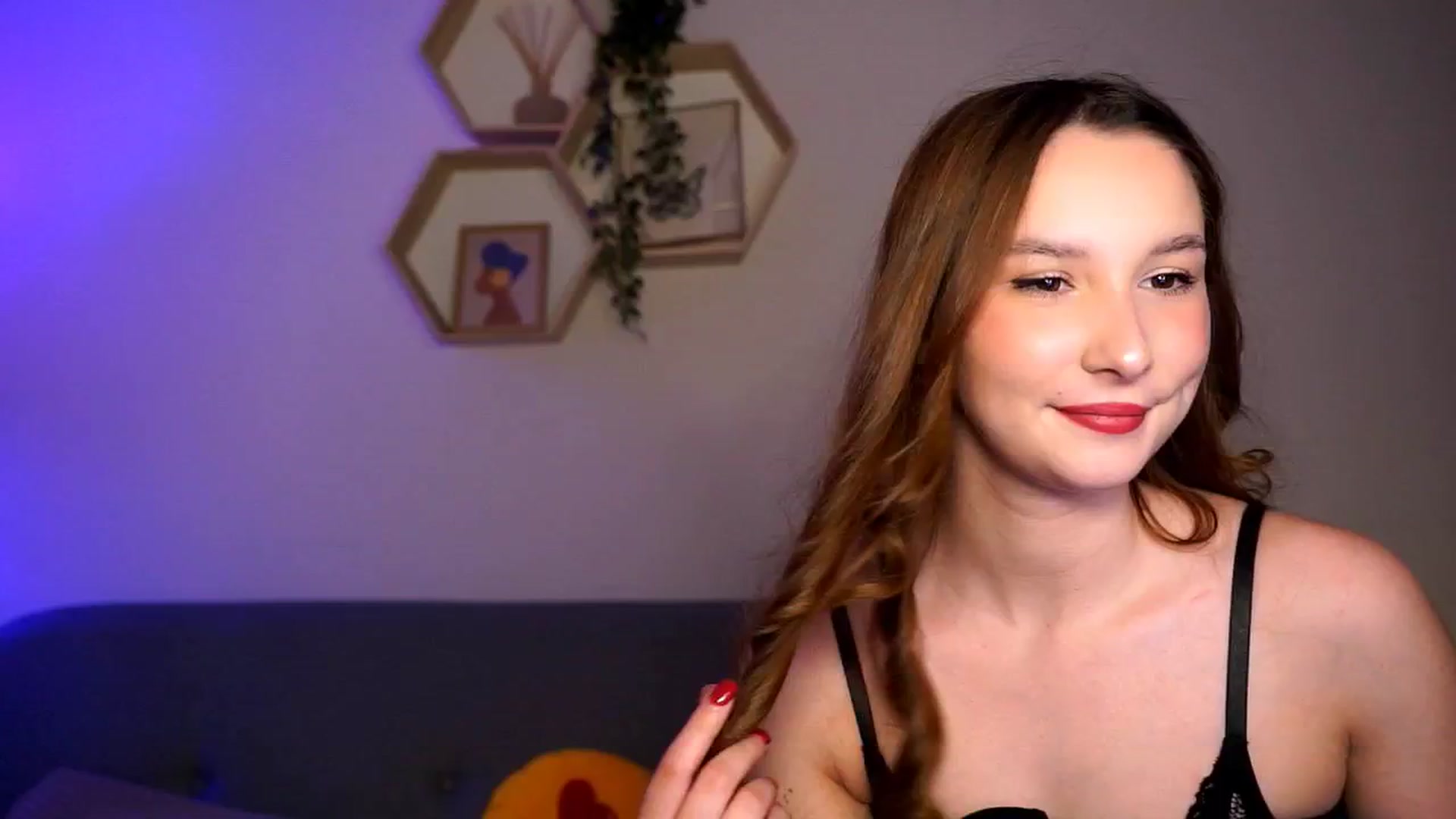 Gallery image thumbnail from BambiiQueen's myfreecams stream on, 04/07/2026, 18:46 image 9 of 20