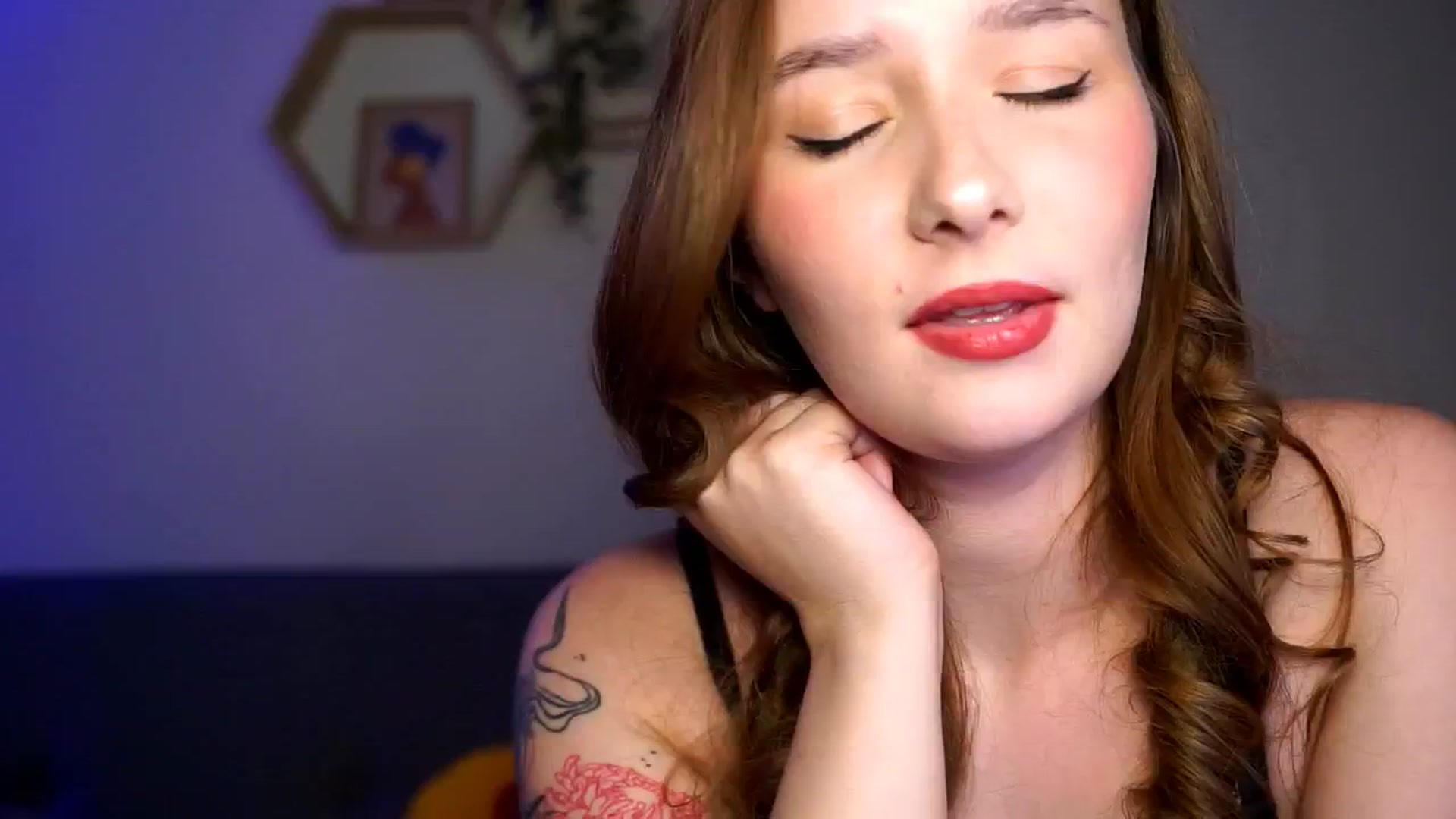 Gallery image thumbnail from BambiiQueen's myfreecams stream on, 04/07/2026, 18:46 image 6 of 20