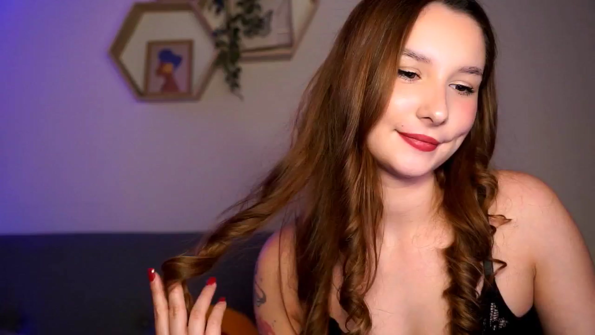 Gallery image thumbnail from BambiiQueen's myfreecams stream on, 04/07/2026, 18:46 image 7 of 20