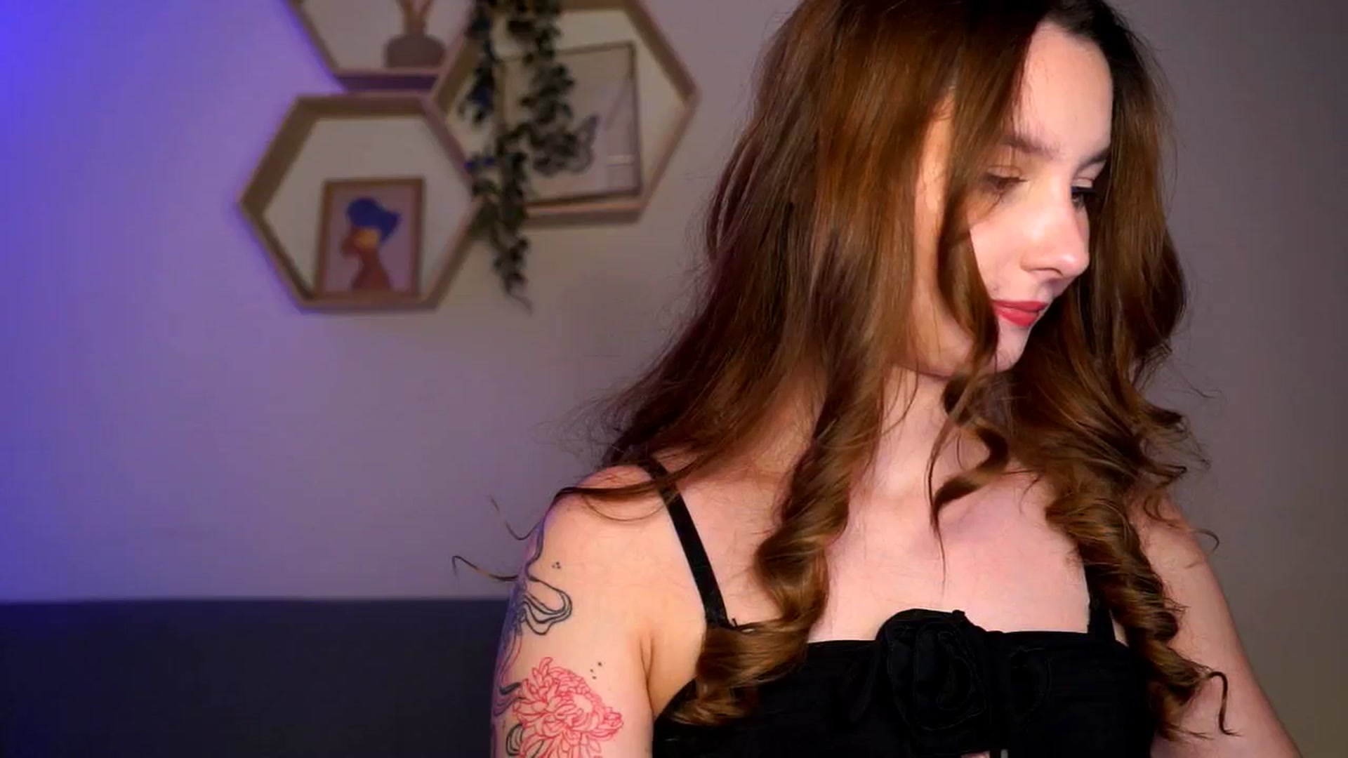 Gallery image thumbnail from BambiiQueen's myfreecams stream on, 04/07/2026, 20:50 image 9 of 20