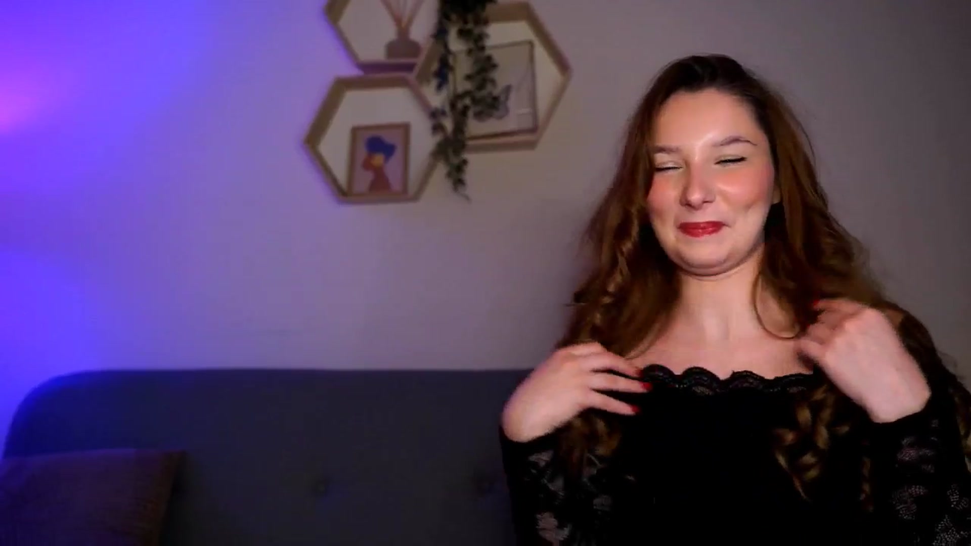 Gallery image thumbnail from BambiiQueen's myfreecams stream on, 04/08/2026, 21:00 image 17 of 20
