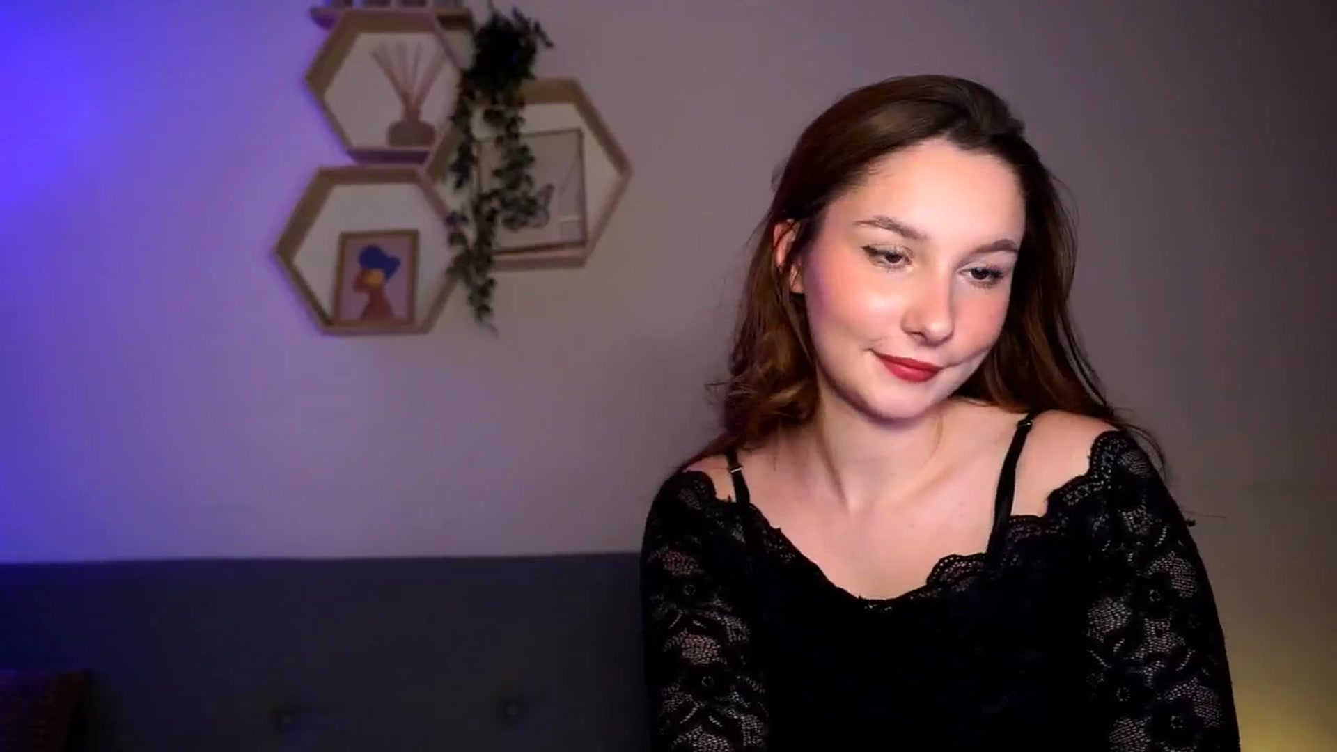 Gallery image thumbnail from BambiiQueen's myfreecams stream on, 04/08/2026, 21:00 image 5 of 20