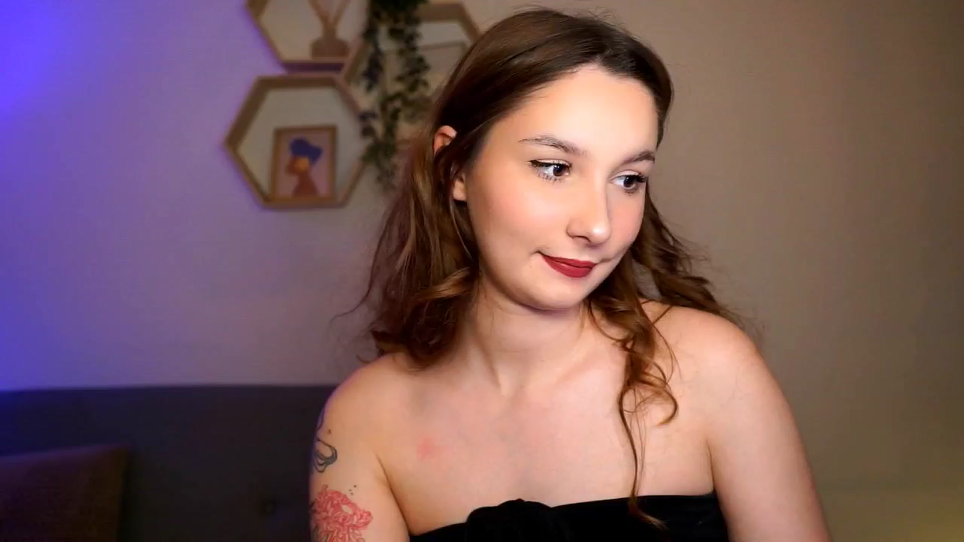 Gallery image thumbnail from BambiiQueen's myfreecams stream on, 04/09/2026, 18:41 image 7 of 20