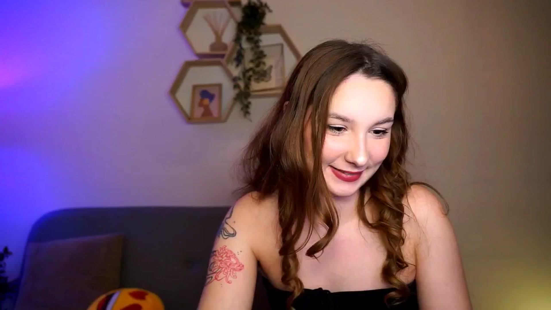 Gallery image thumbnail from BambiiQueen's myfreecams stream on, 04/09/2026, 18:41 image 17 of 20