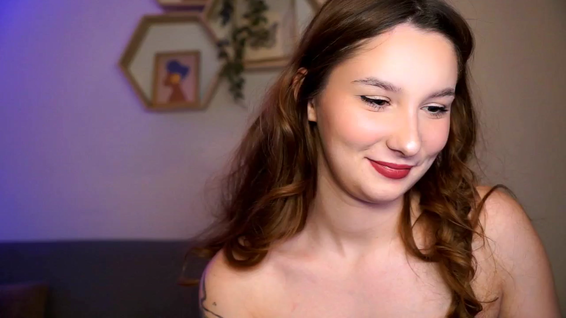 Gallery image thumbnail from BambiiQueen's myfreecams stream on, 04/09/2026, 18:41 image 18 of 20