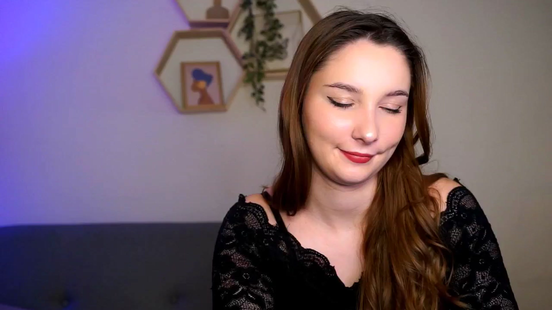 Gallery image thumbnail from BambiiQueen's myfreecams stream on, 04/15/2026, 12:34 image 15 of 20