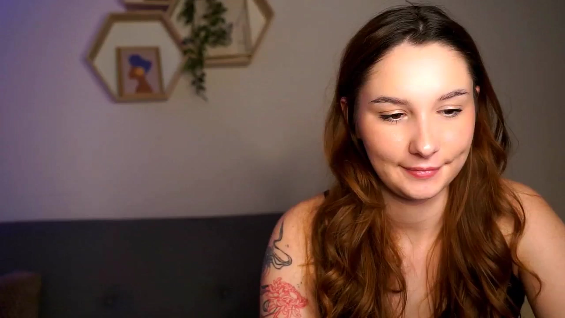 Gallery image thumbnail from BambiiQueen's myfreecams stream on, 04/17/2026, 12:49 image 11 of 20