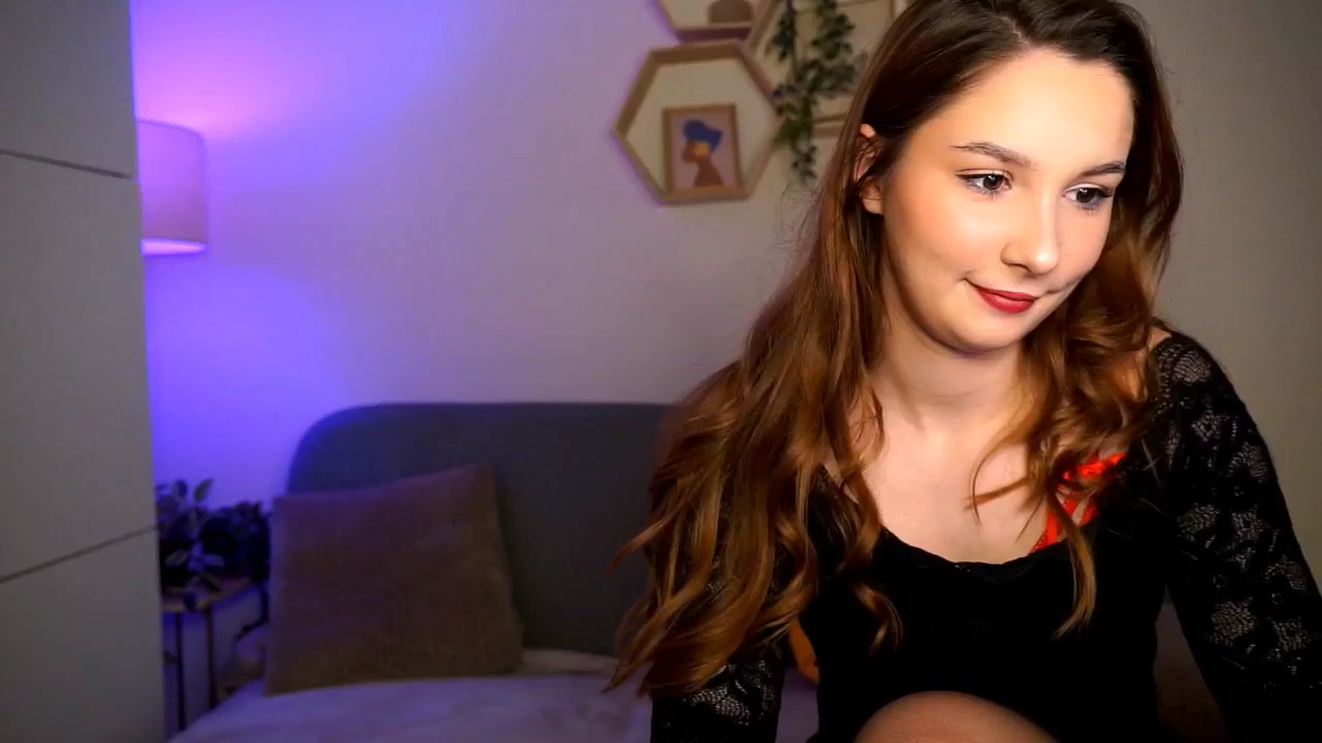 Gallery image thumbnail from BambiiQueen's myfreecams stream on, 04/18/2026, 11:08 image 7 of 20