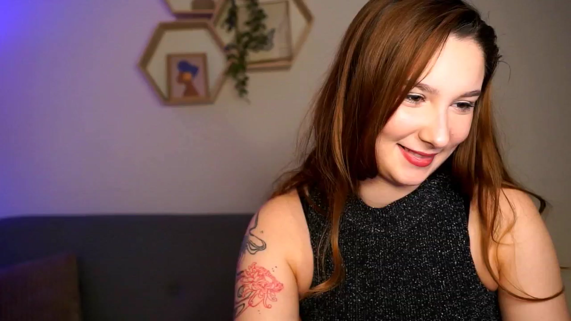 Gallery image thumbnail from BambiiQueen's myfreecams stream on, 04/19/2026, 11:01 image 20 of 20