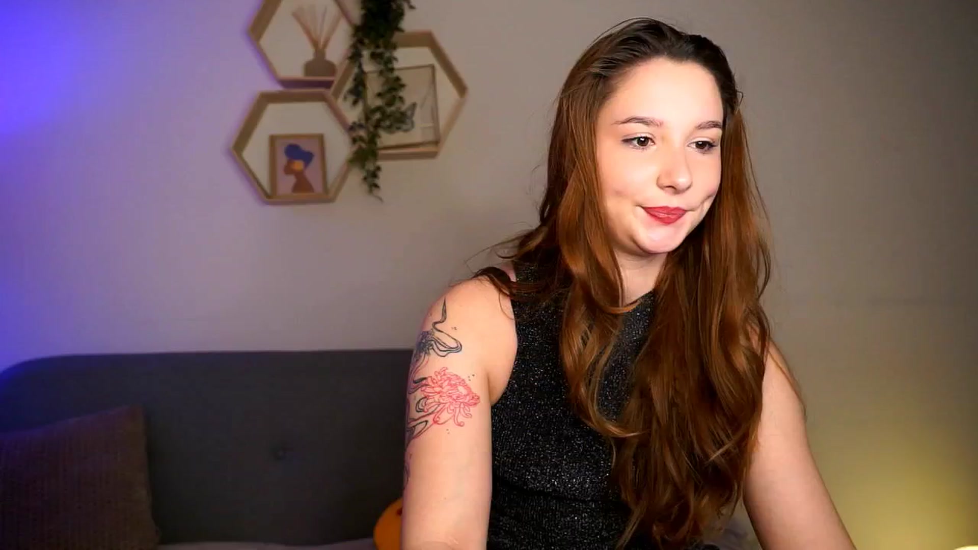 Gallery image thumbnail from BambiiQueen's myfreecams stream on, 04/19/2026, 11:35 image 19 of 20