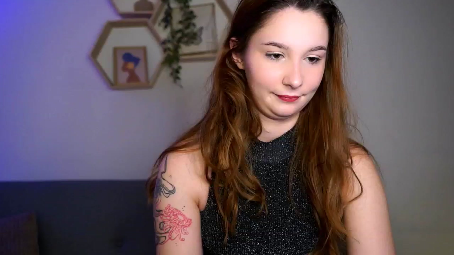 Gallery image thumbnail from BambiiQueen's myfreecams stream on, 04/19/2026, 11:35 image 3 of 20