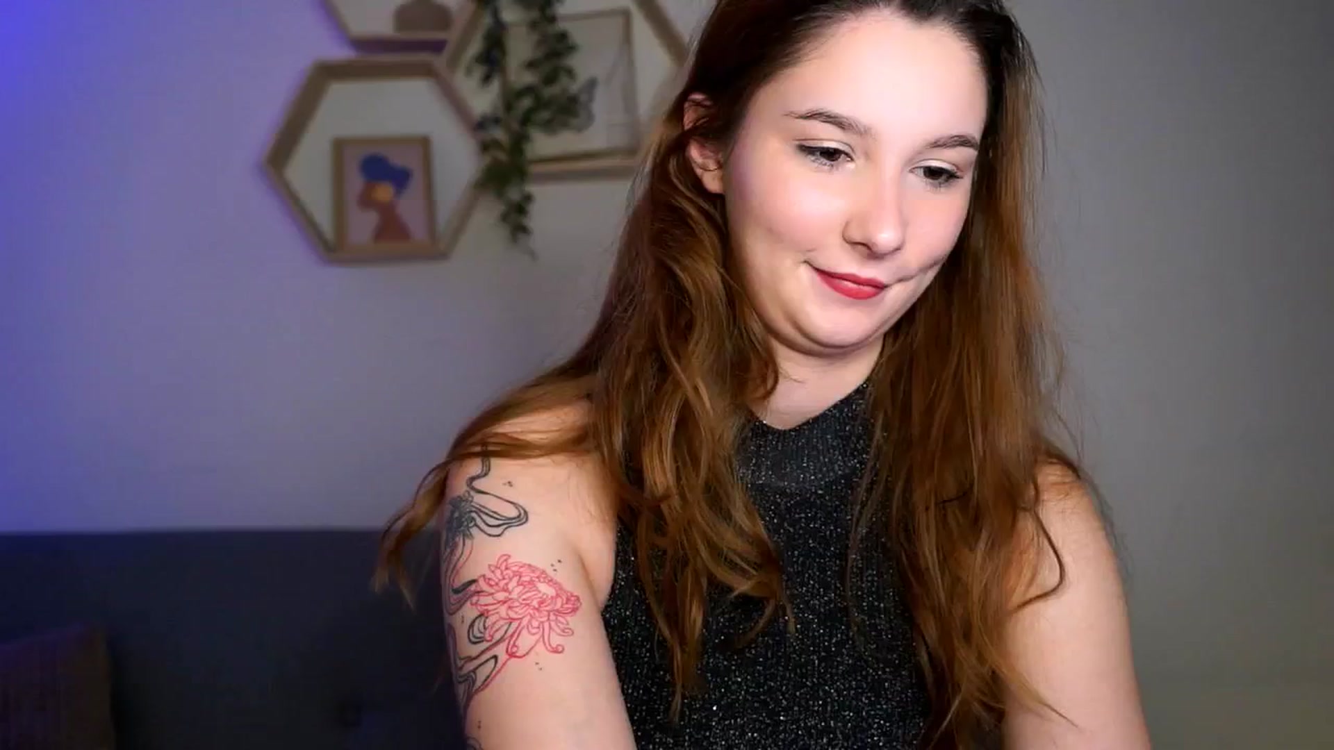Gallery image thumbnail from BambiiQueen's myfreecams stream on, 04/19/2026, 11:35 image 4 of 20